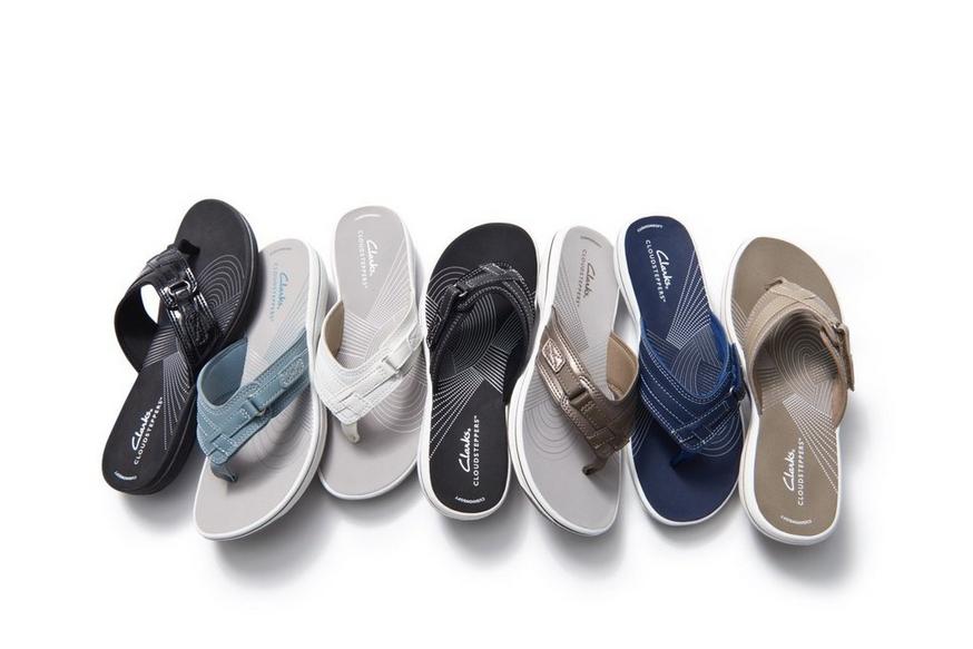 Clarks' cloudstepper flip flops