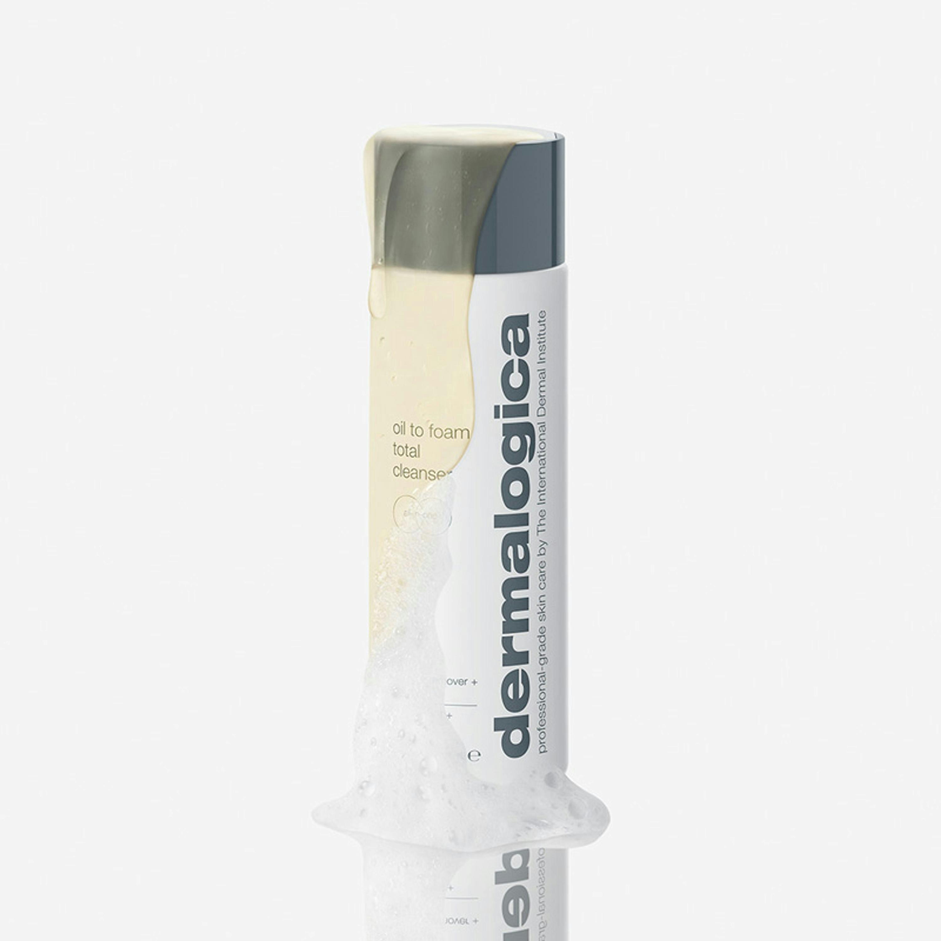 Dermalogica Oil to Foam Cleanser 250 ml Single , view 6 of 6