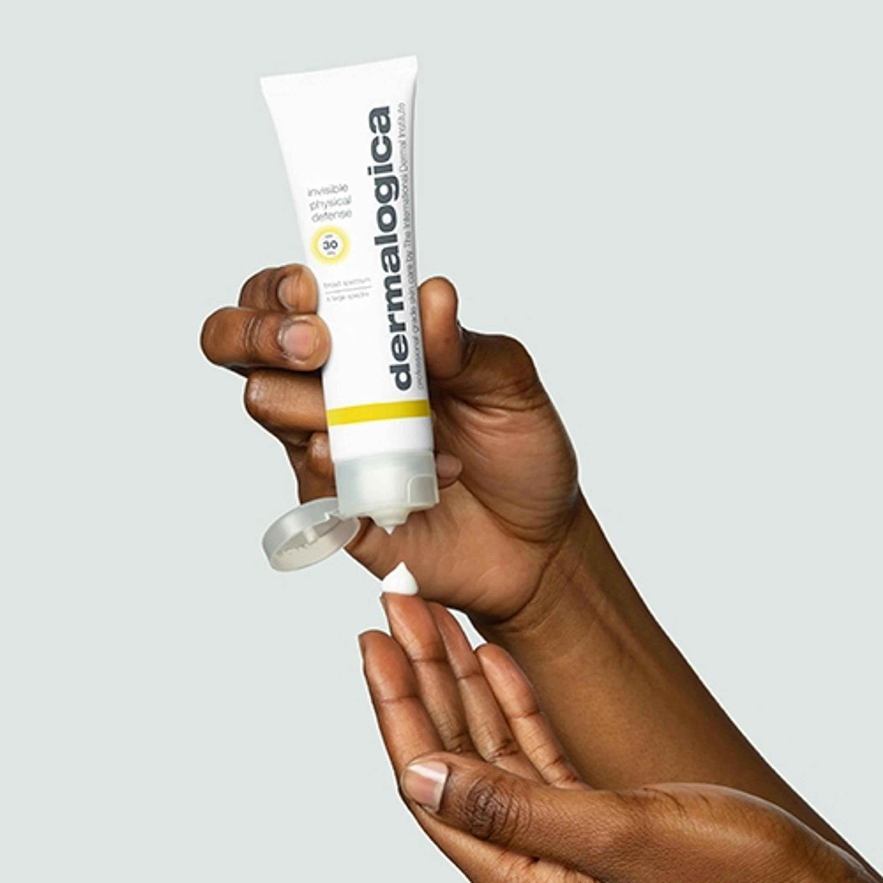 Dermalogica Invisible Physical Defense Sunscreen 50 ml Single , view 3 of 3