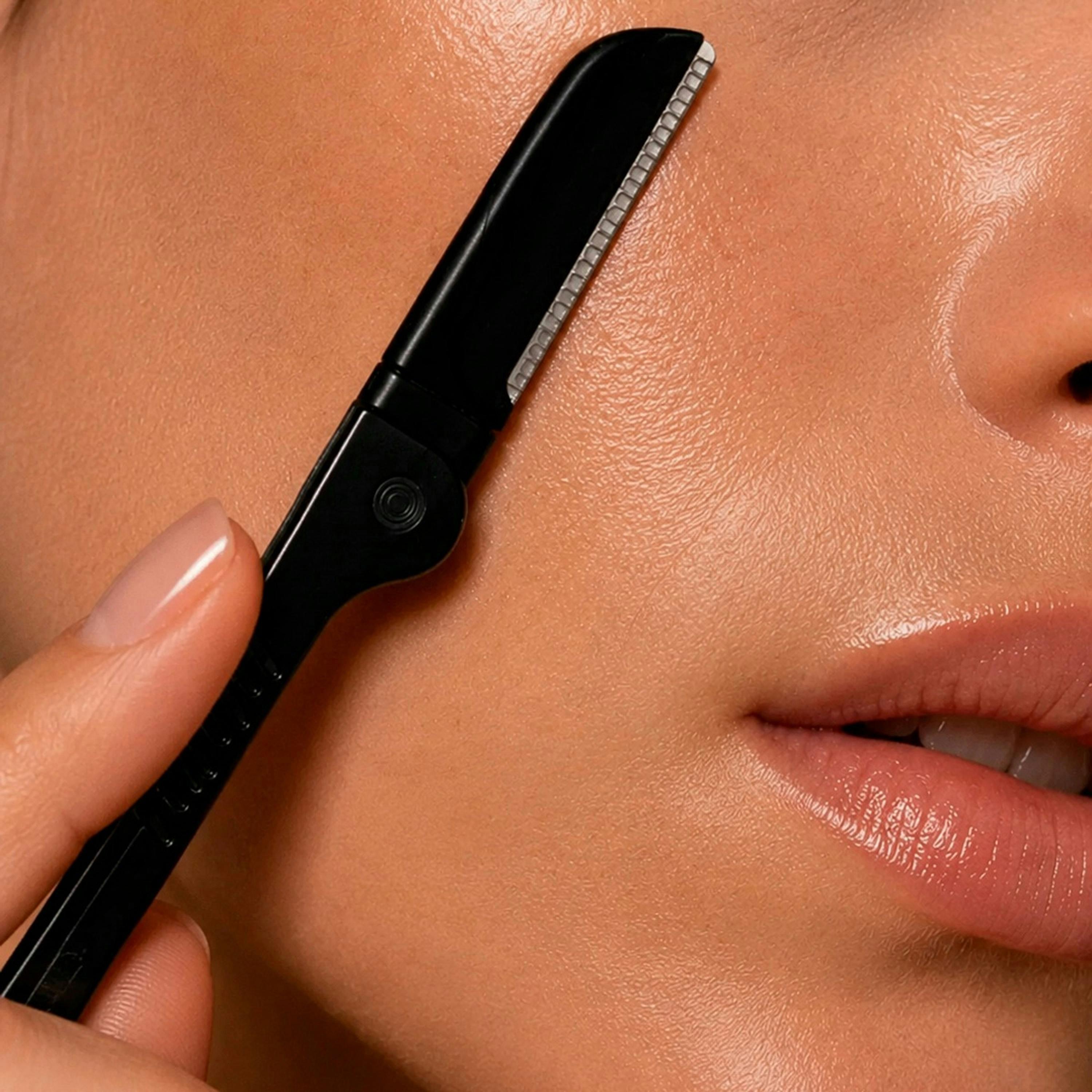 Hollywood Browzer Dermaplaner Browzer - Black Single , view 3 of 6