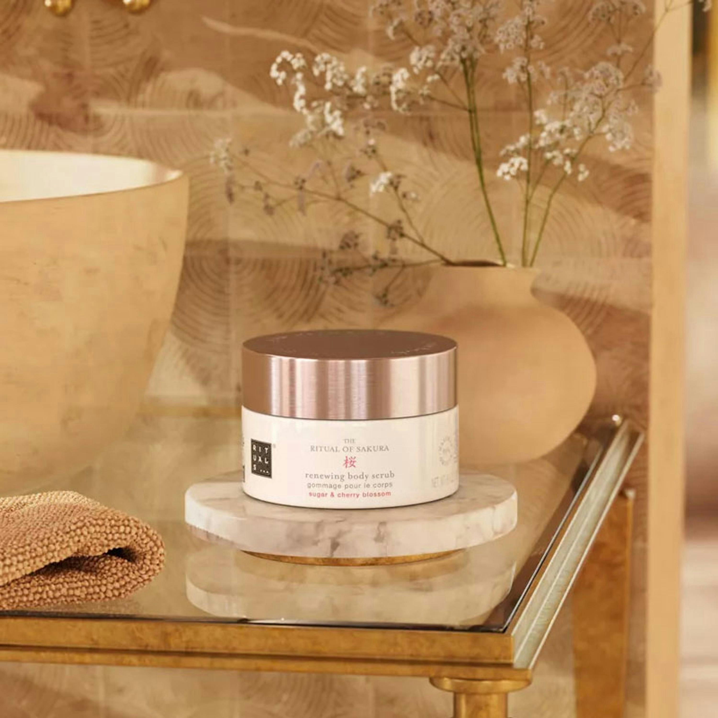 Rituals Sakura Renewing Body Scrub 250 g Single , view 3 of 3