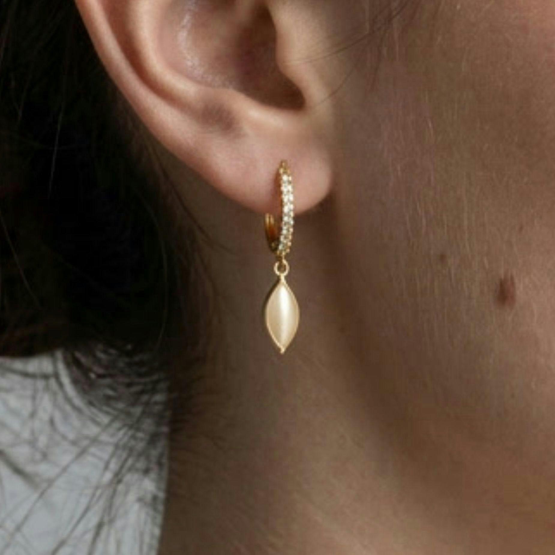 Nekomeishi Cream Cats Eye Earrings , view 4 of 5