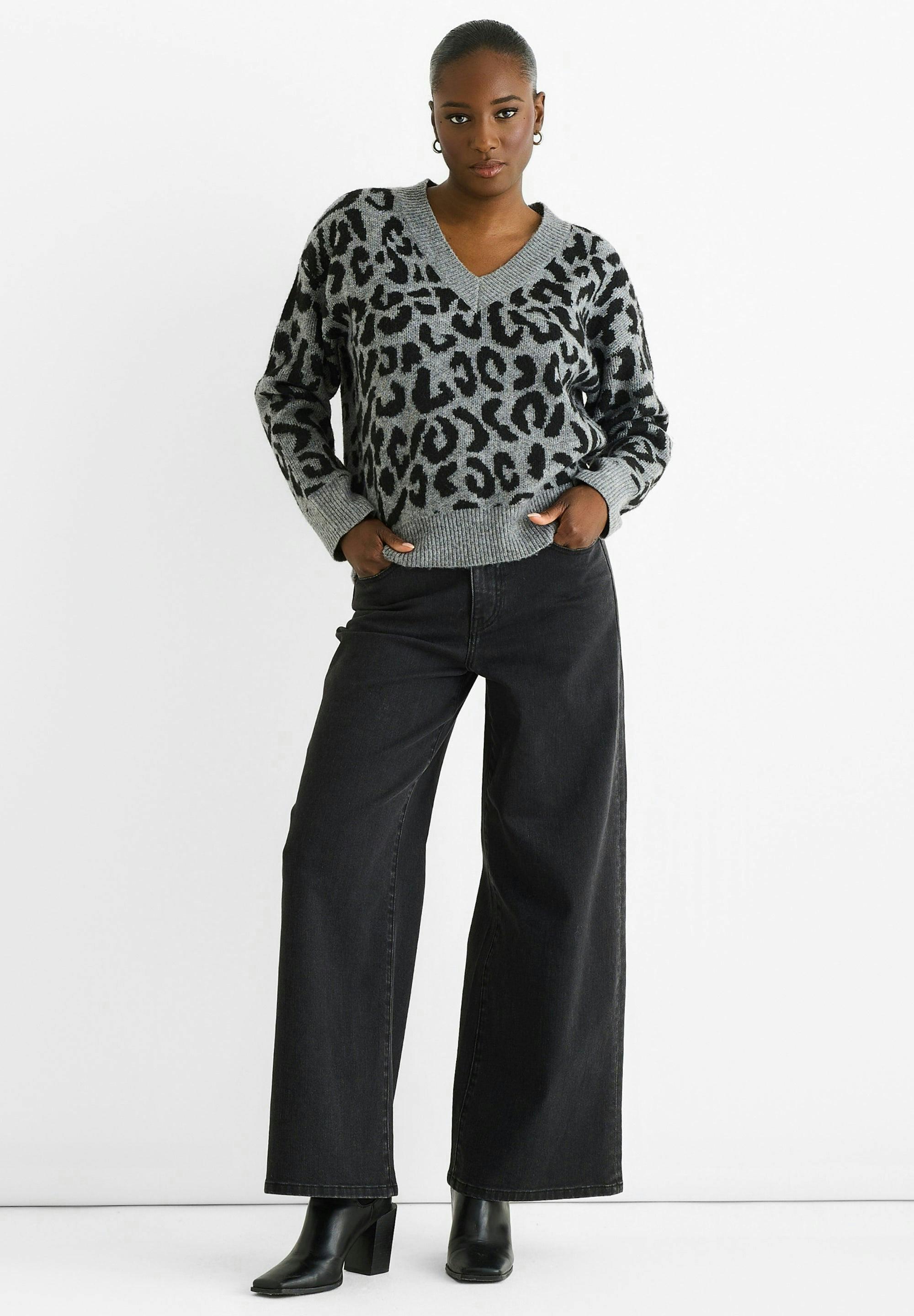 Grey Animal V Neck Short Knit Jumper , view 2 of 4