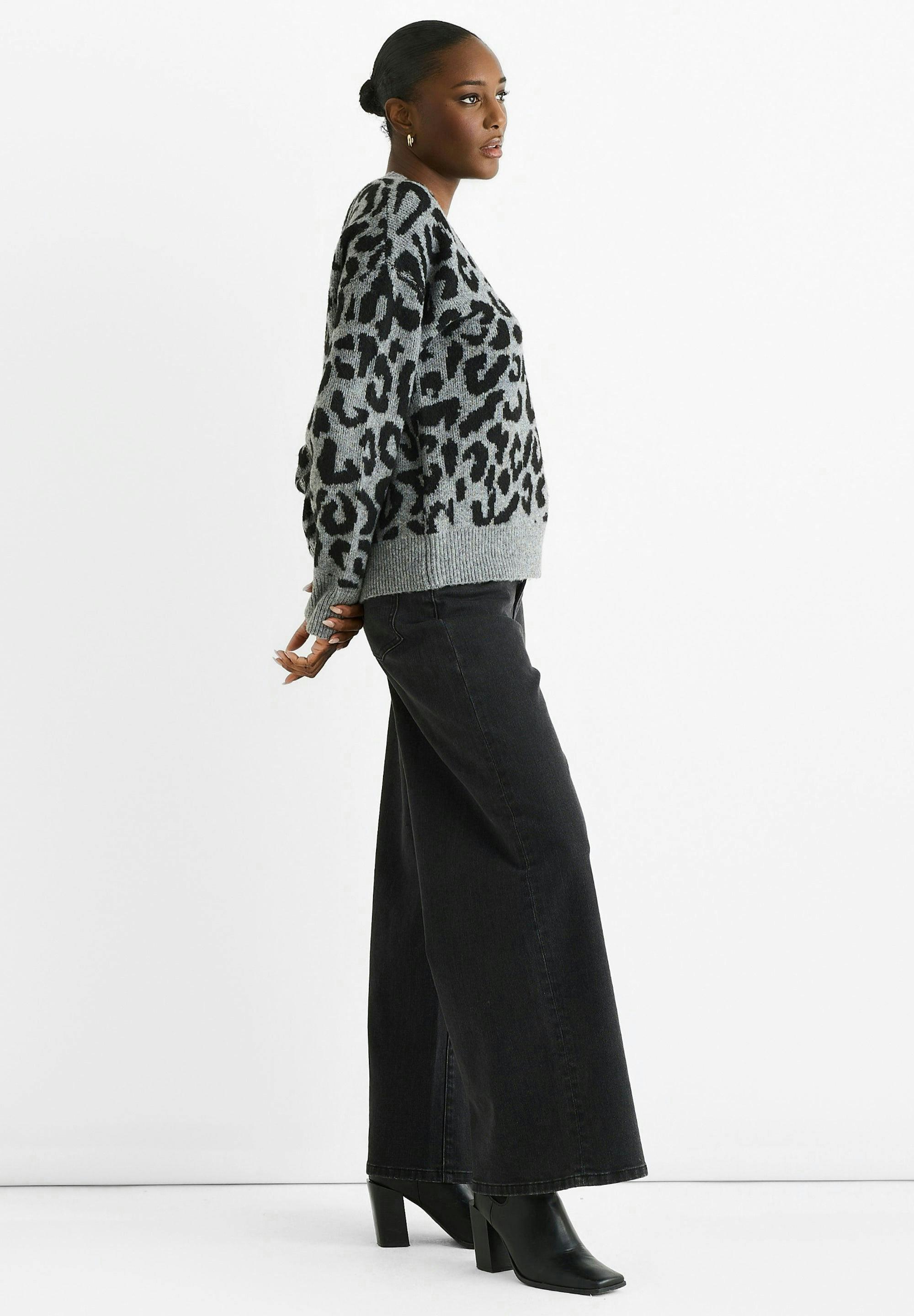Grey Animal V Neck Short Knit Jumper , view 3 of 4
