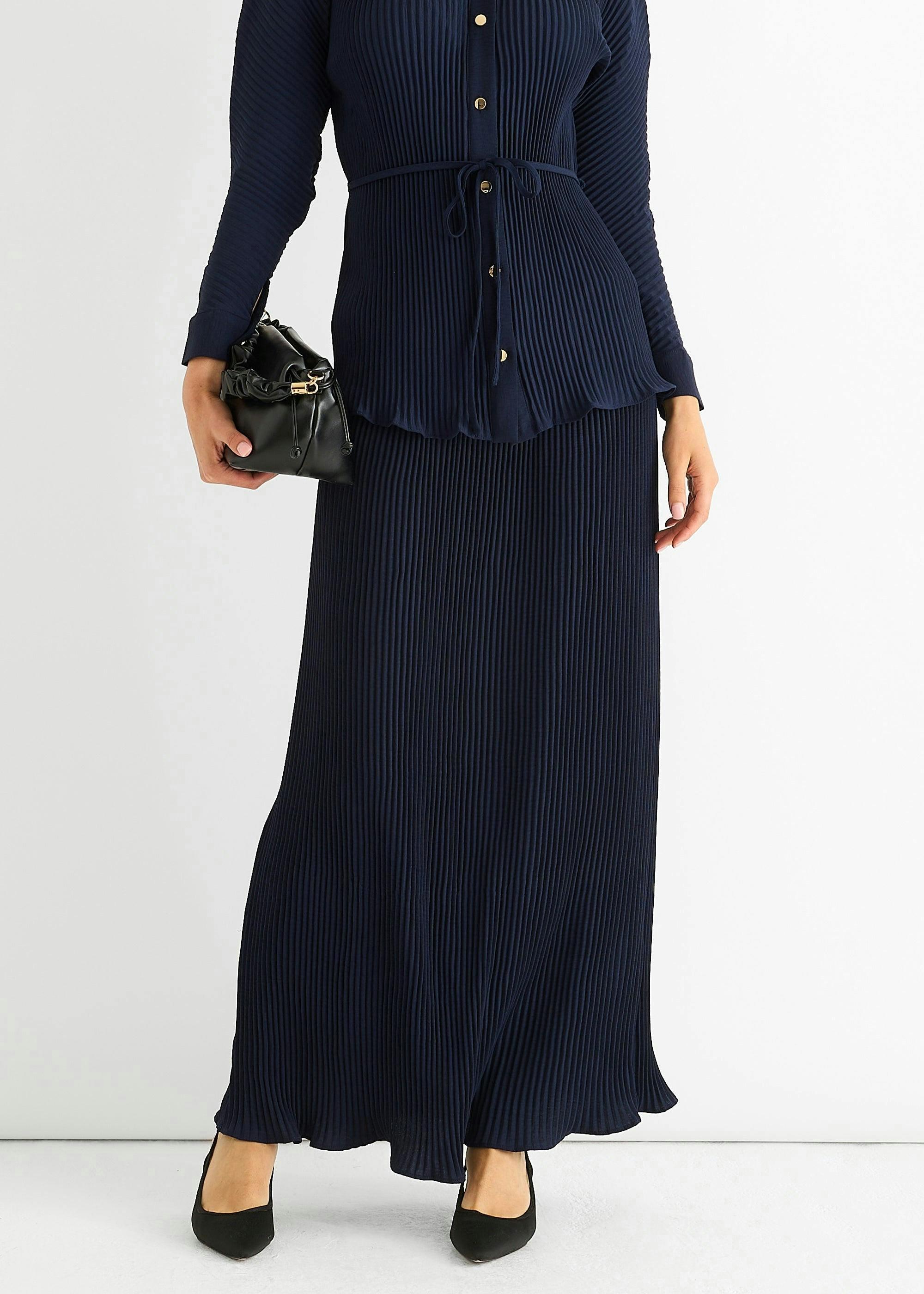 Navy Plisse Elasticated Waist Maxi Skirt , view 2 of 4
