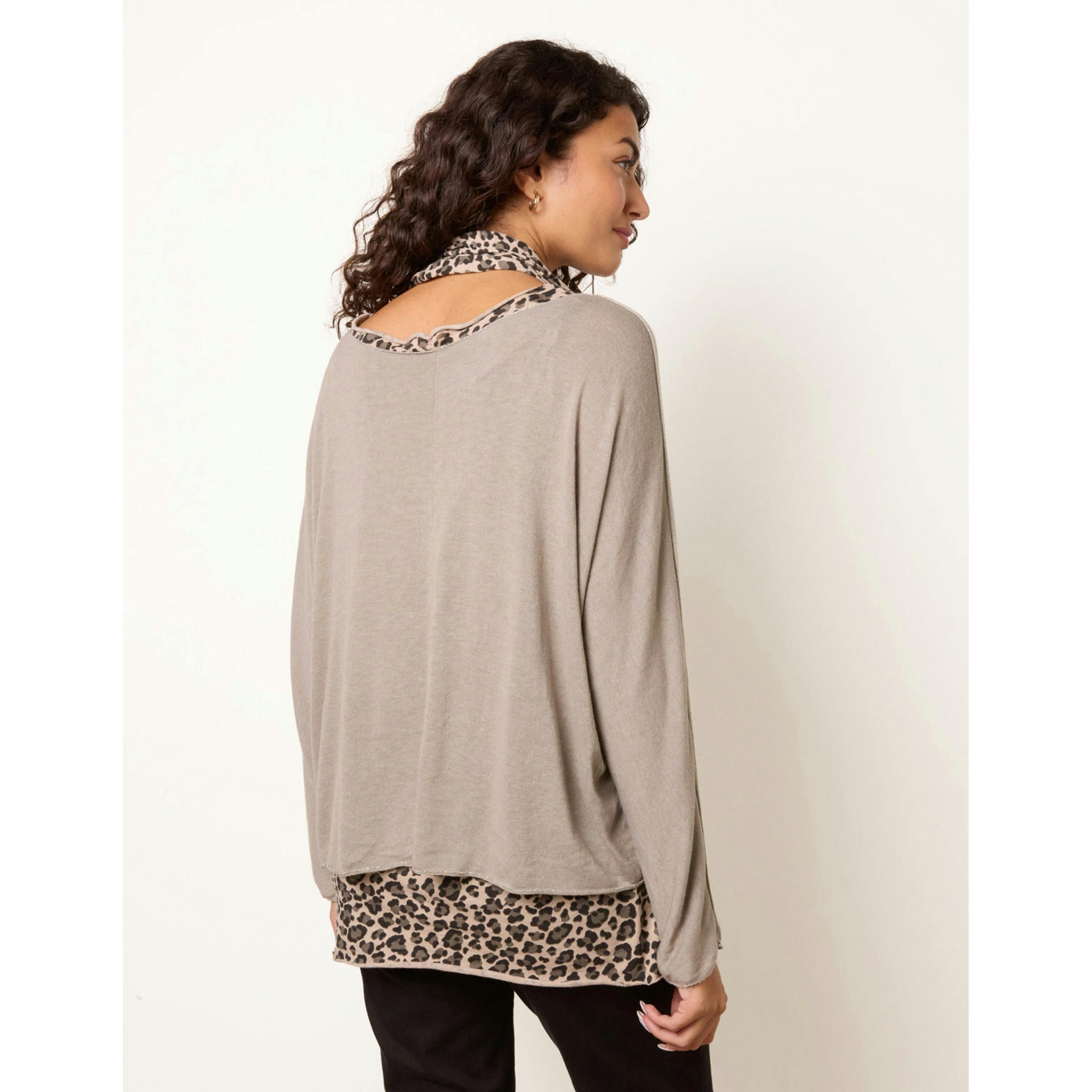 Blue Vanilla Scarf Leopard 3 in 1 Top  in Beige , view 4 of 4