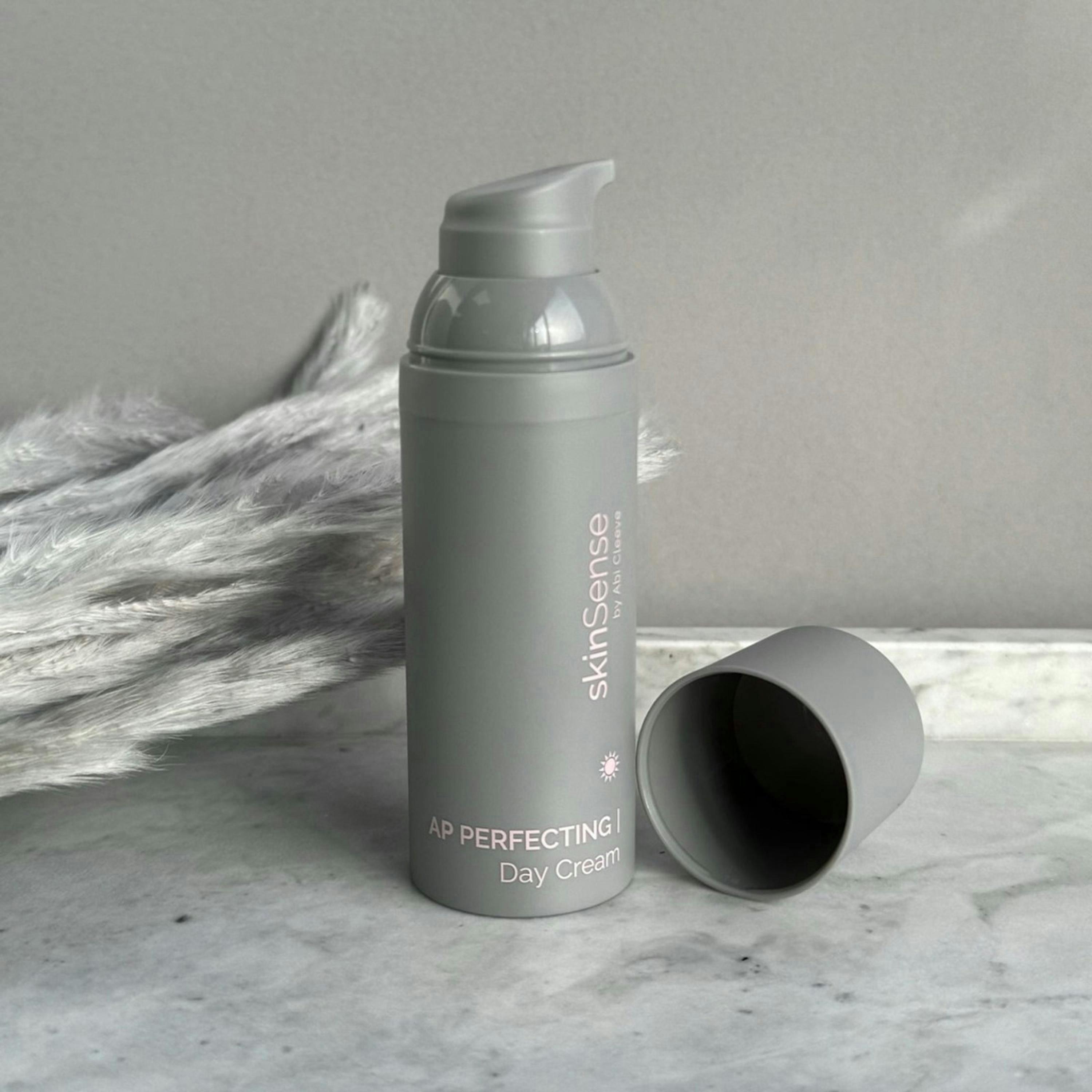 Skinsense Anti Pigmentation Perfecting Day Cream 50 ml Single , view 5 of 5