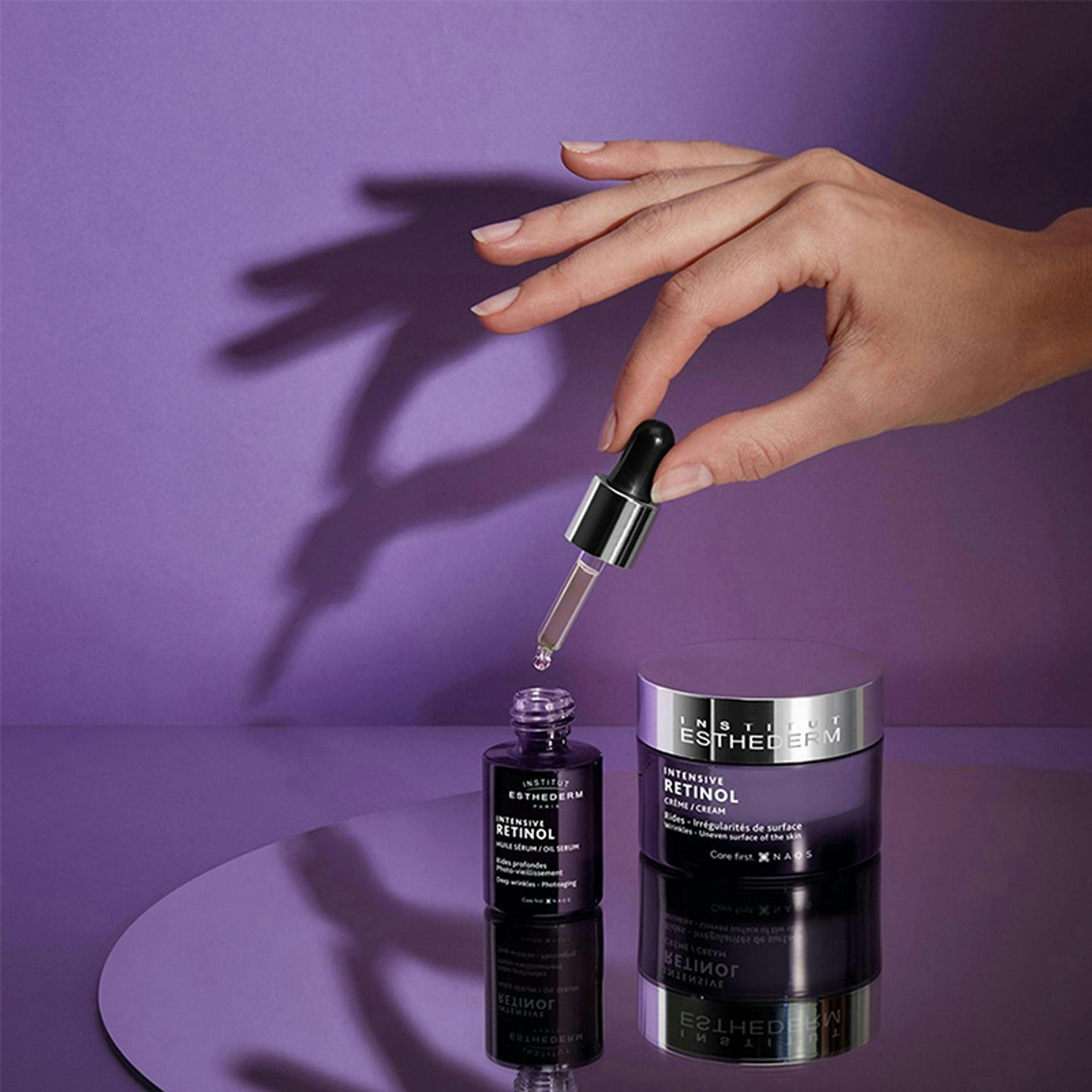 Institut Esthederm Intensive Retinol Serum 15 ml Single , view 2 of 4