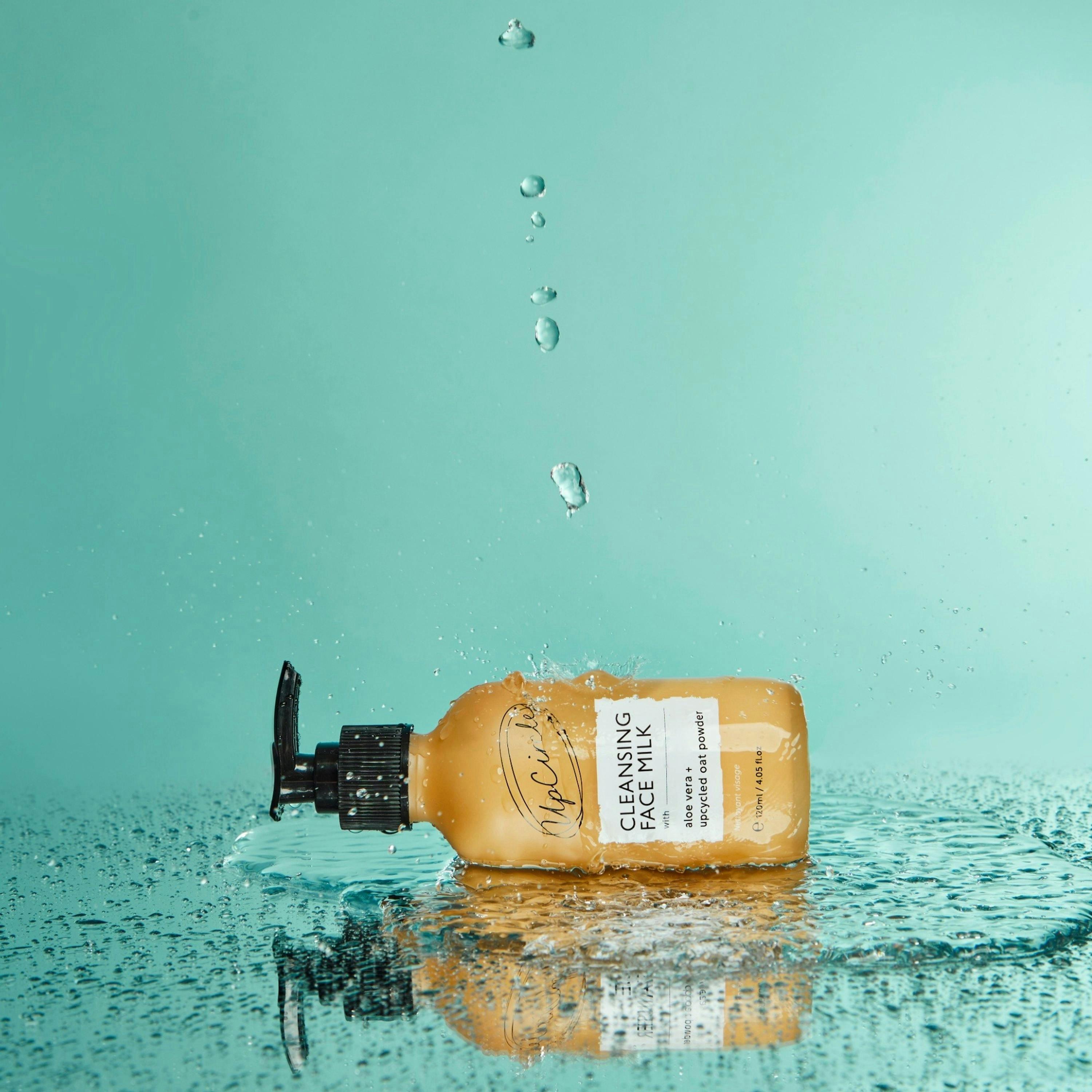 Upcircle Cleansing Milk 120 ml Single , view 3 of 6