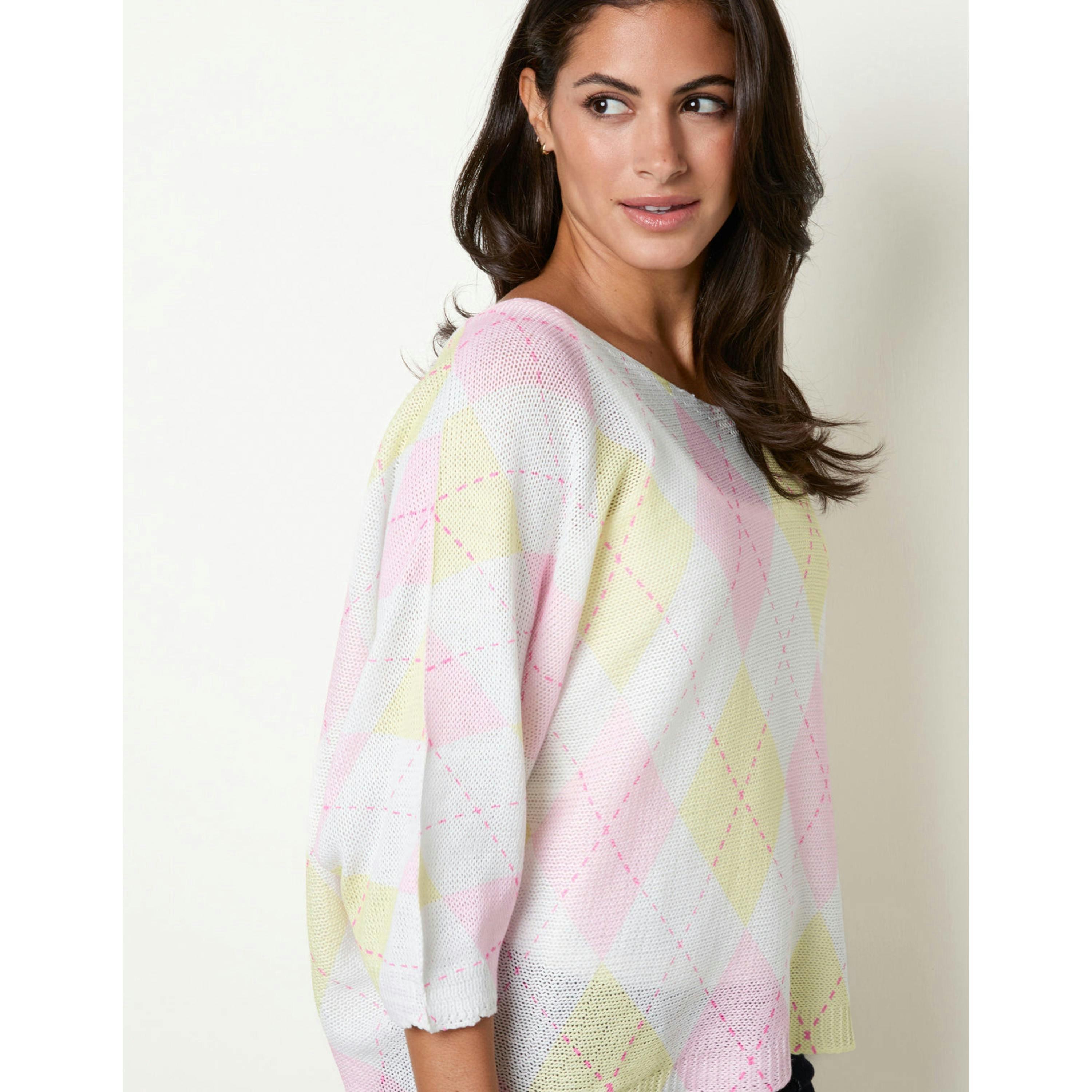Blue Vanilla Diamond Print Fine Gauge Batwing Jumper  in White , view 4 of 4