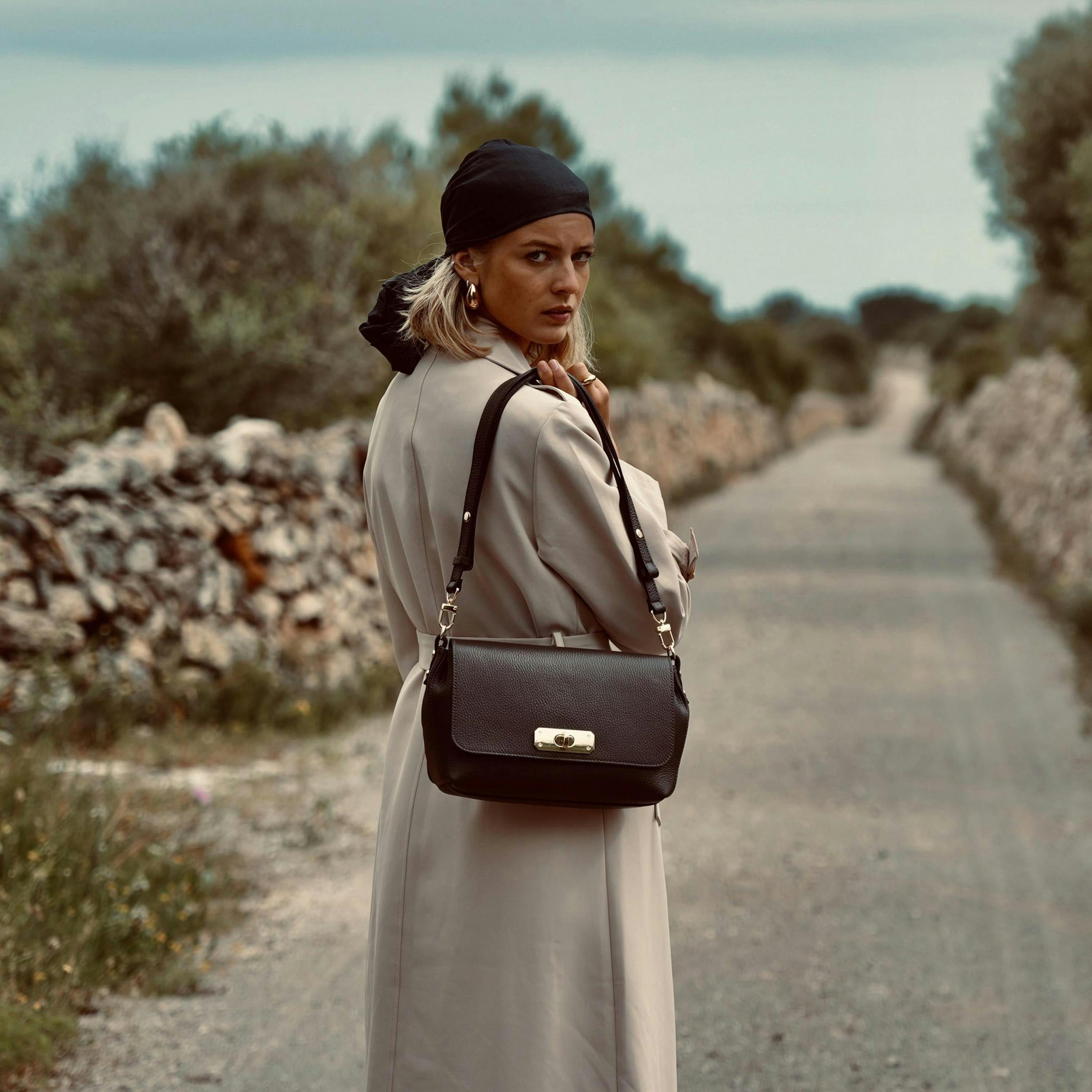 The Maisie Maxi Leather Bag , view 2 of 6