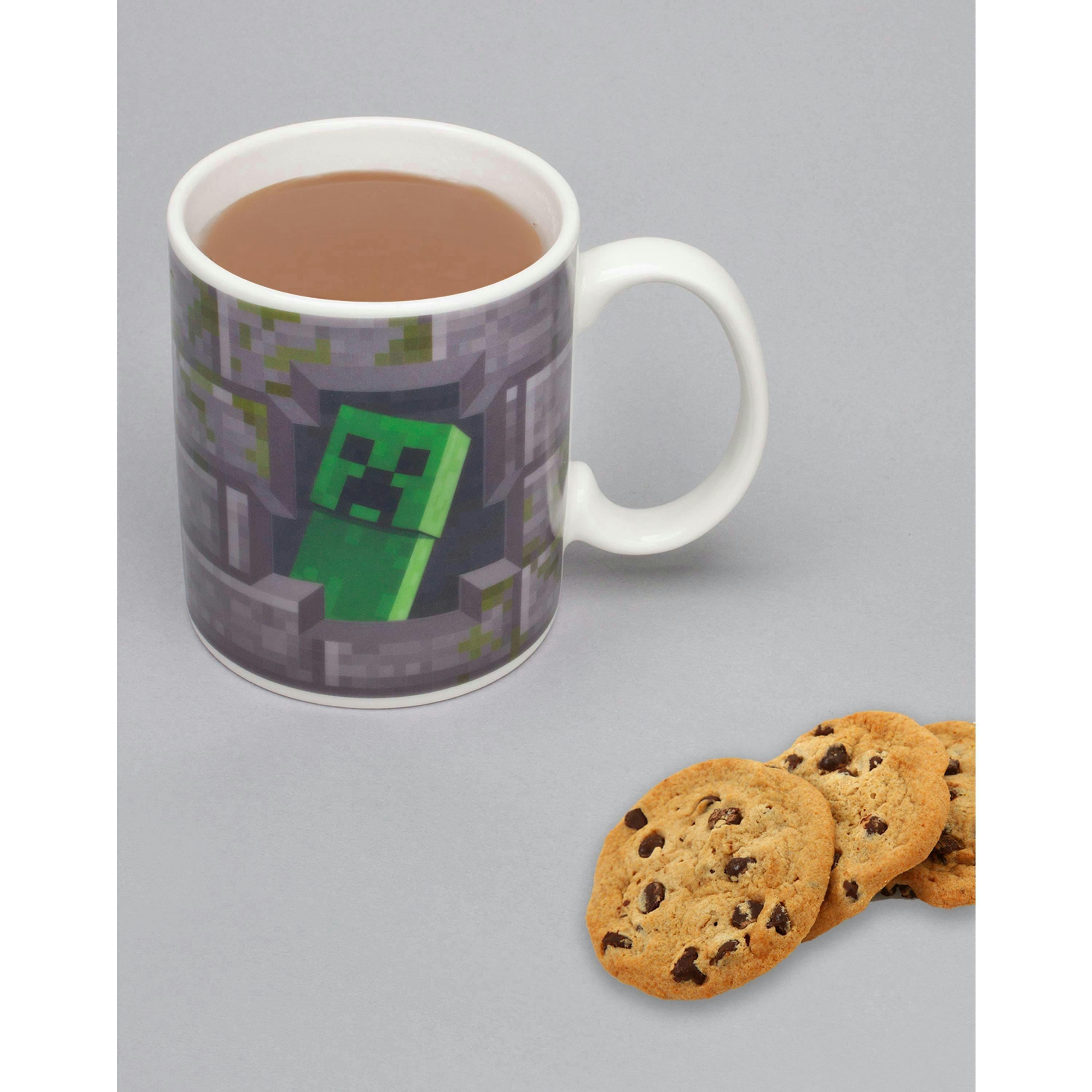 Minecraft Unisex Kids Grey Creeper Heat Change Graphic Heat Changing Mug (One Size) by Vanilla Underground , view 5 of 6