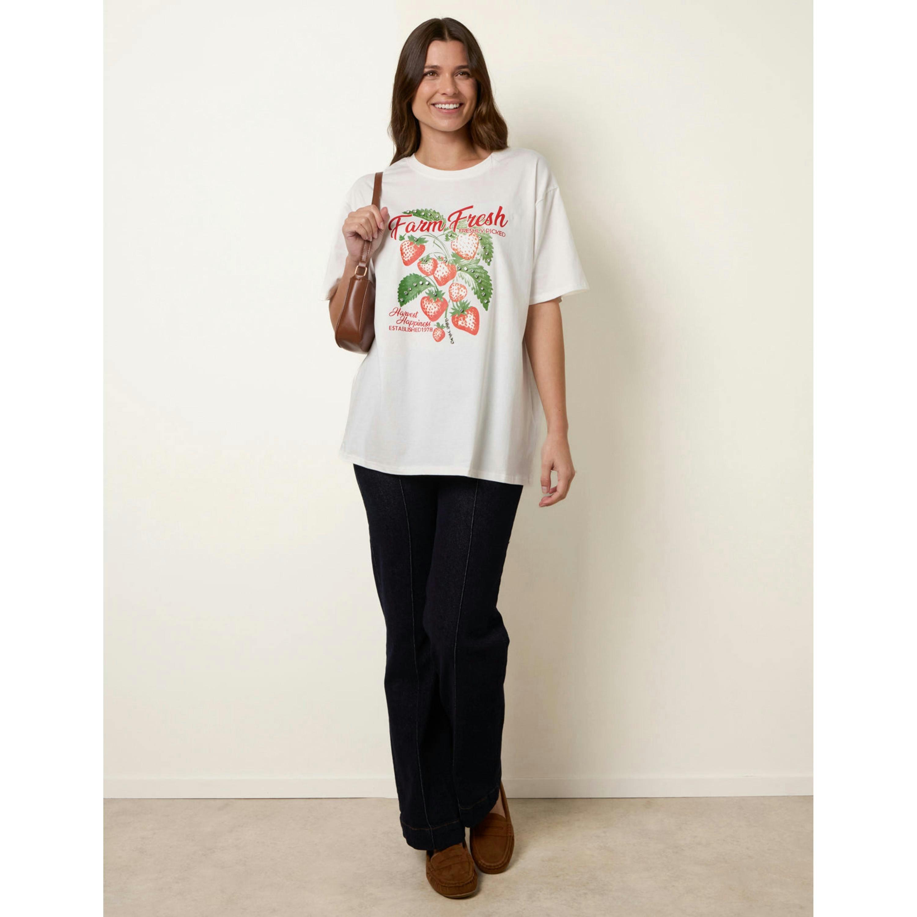 Blue Vanilla Strawberry Graphic Print Crew-Neck T-shirt   in  Ivory , view 1 of 4