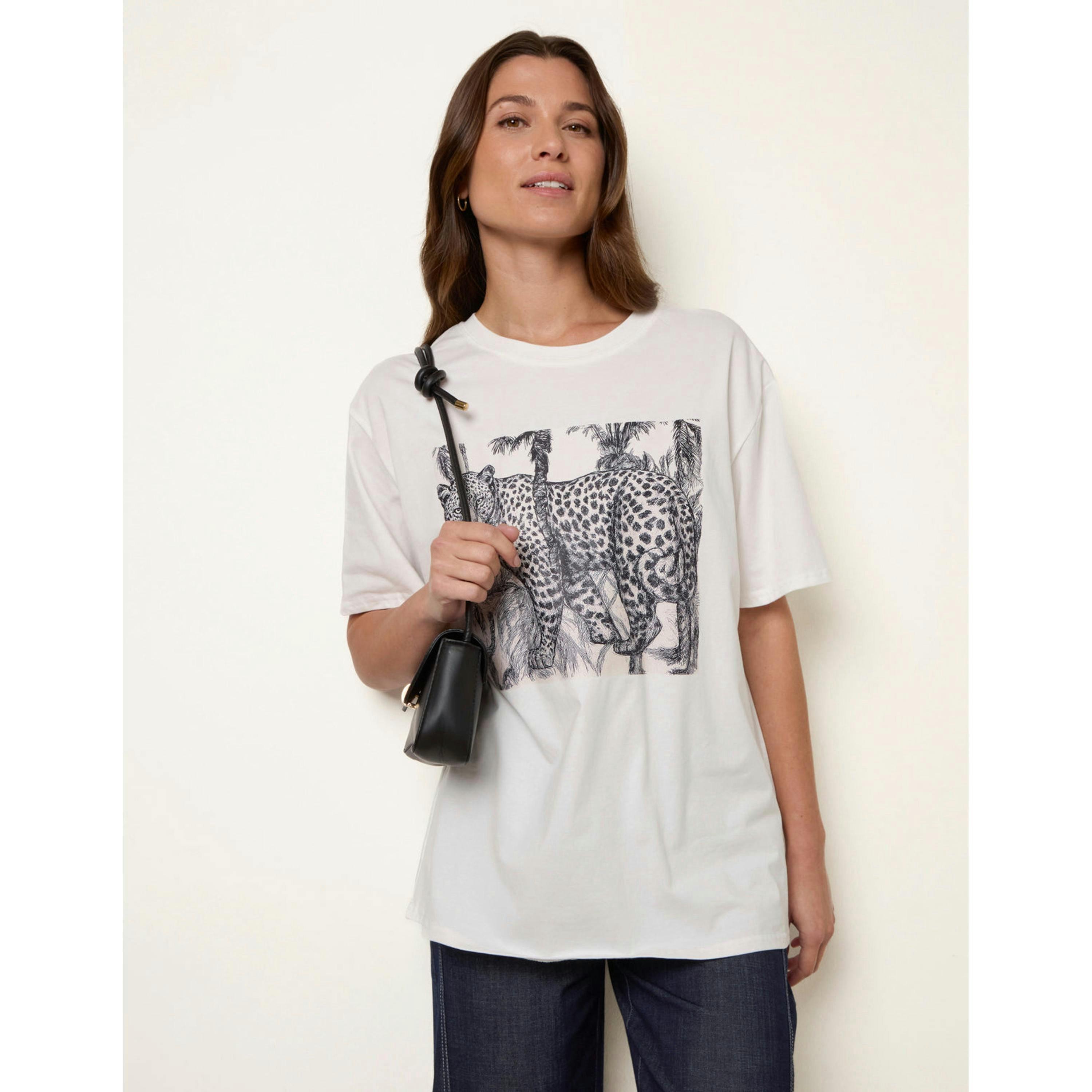 Blue Vanilla Graphic Print Crew-Neck T-shirt   in  Ivory , view 1 of 4