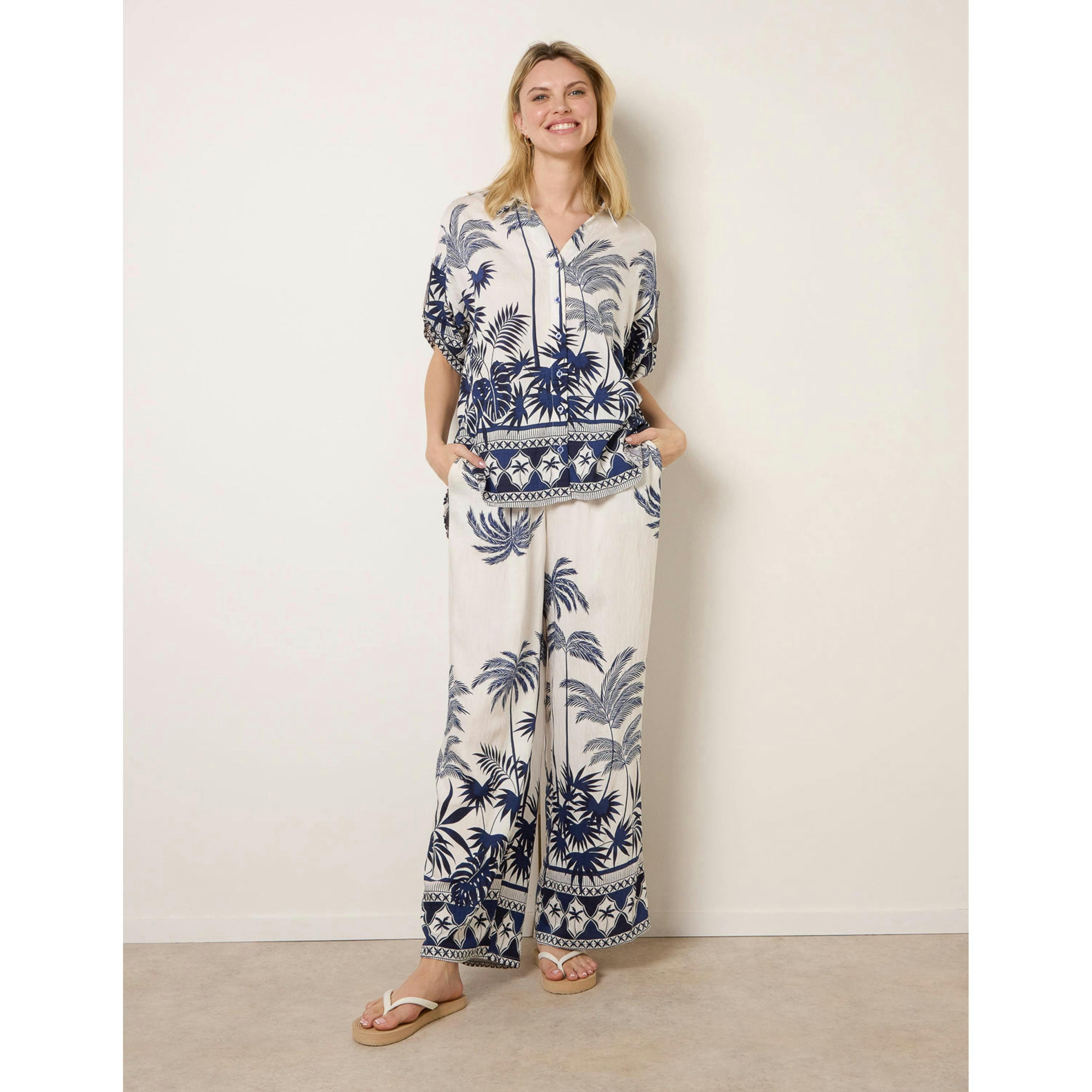 Blue Vanilla Palm Tree Set   in  Blue , view 1 of 4