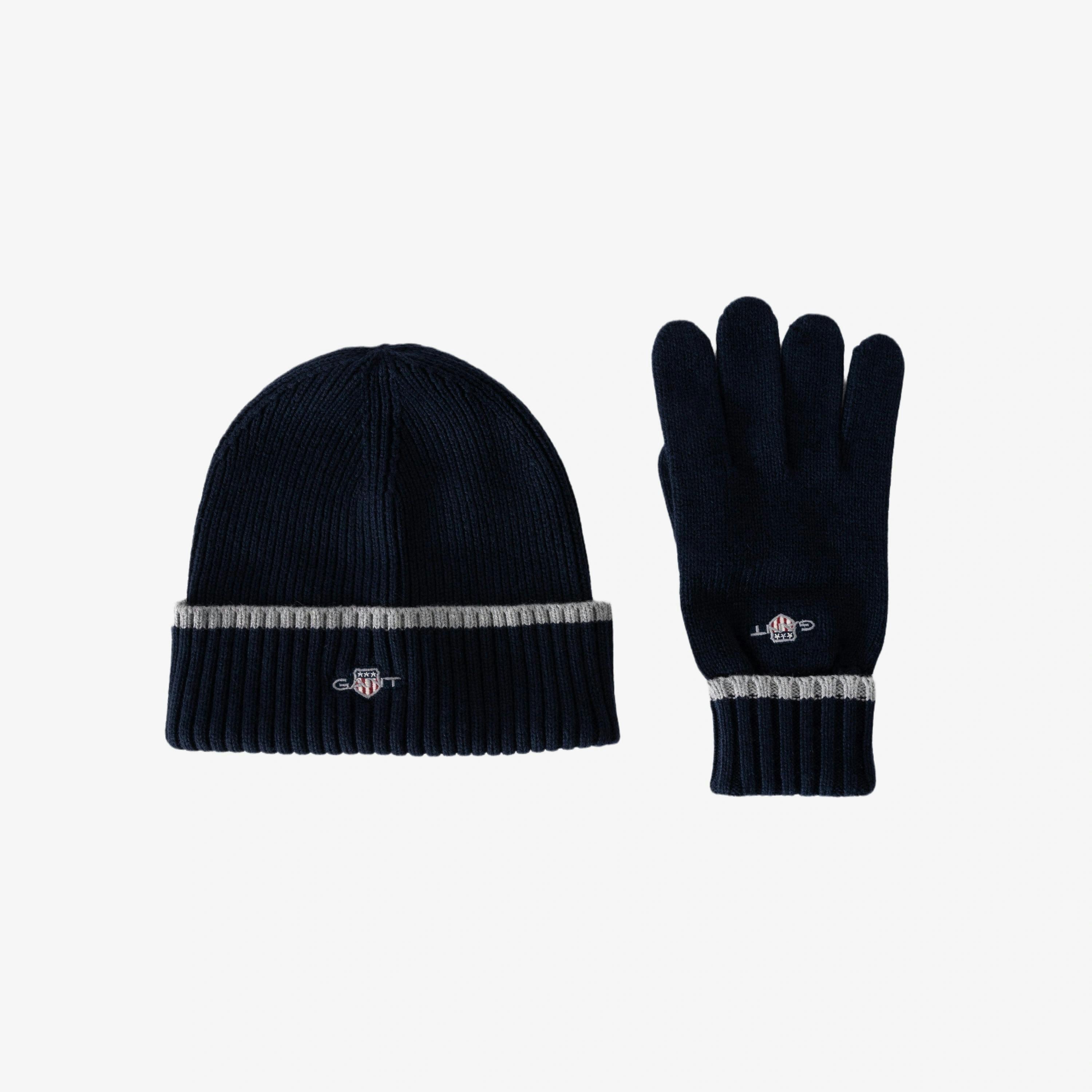 GANT Essential Beanie and Gloves Set  in Green , view 1 of 4