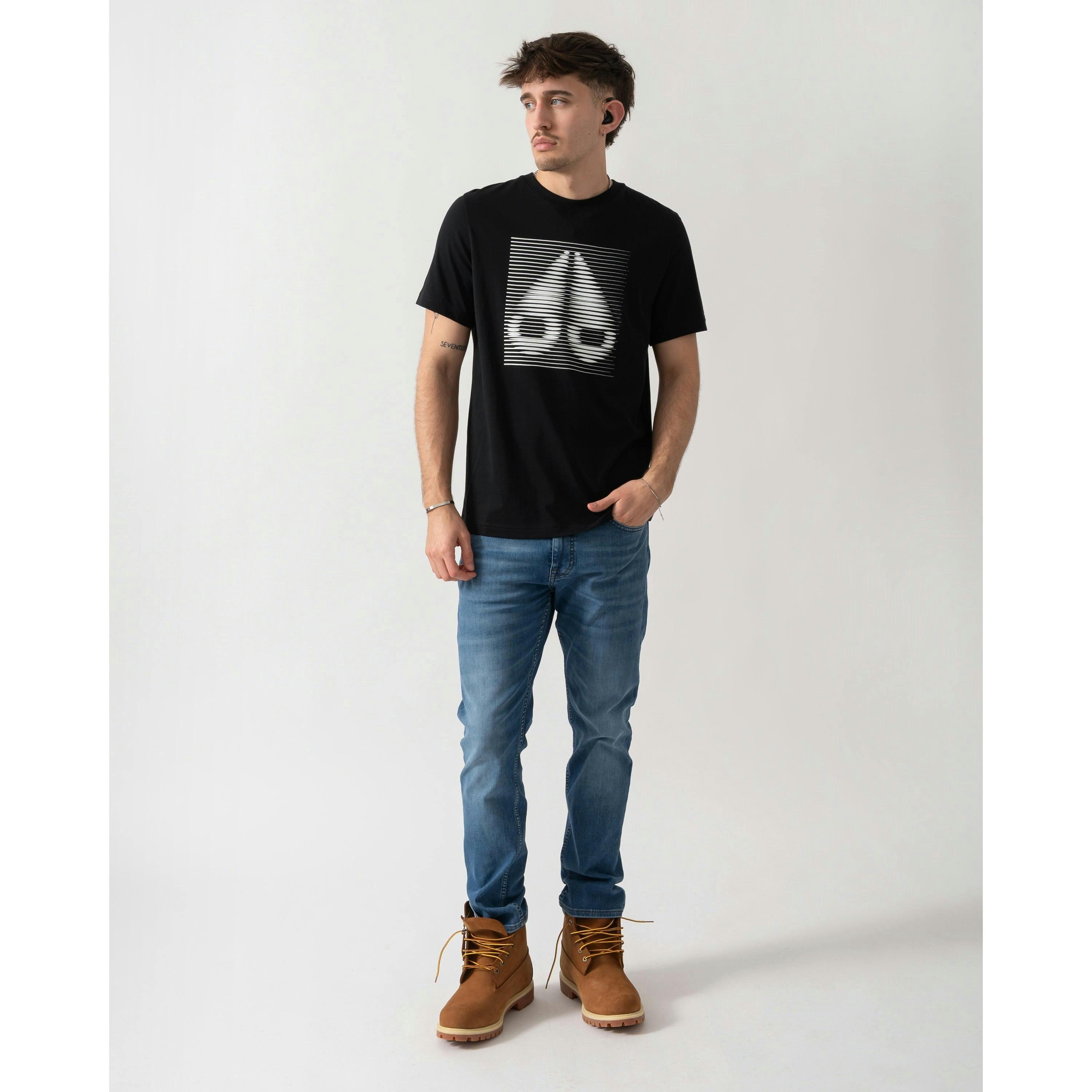 Moose Knuckles T-Shirt  in Black , view 4 of 4
