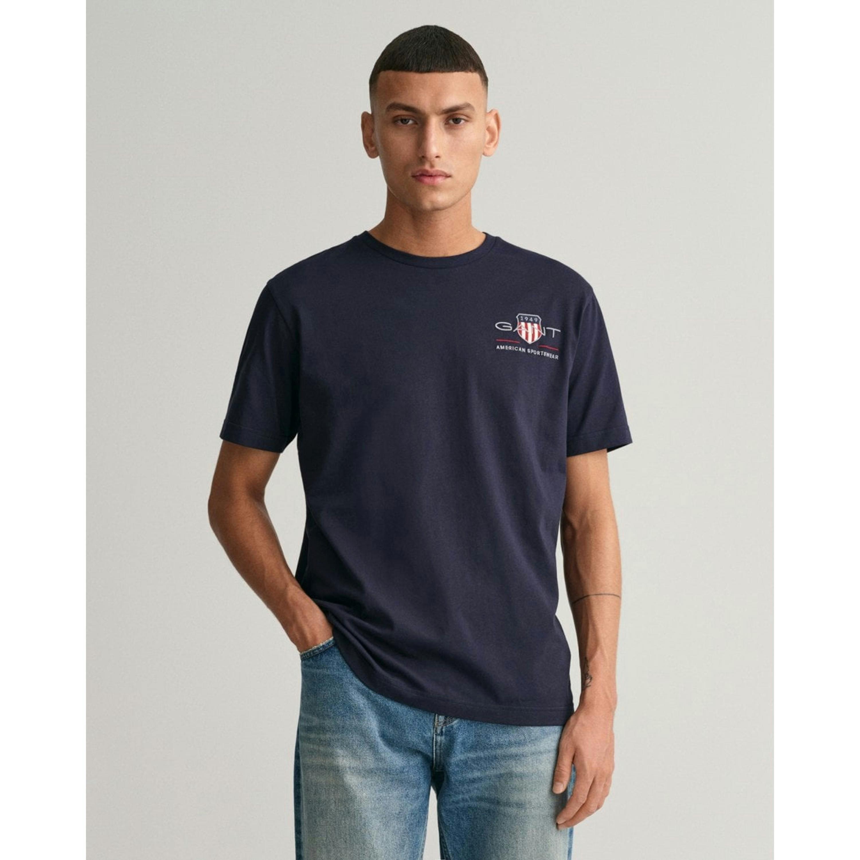 GANT Archive Shield T-Shirt  in Blue , view 1 of 4