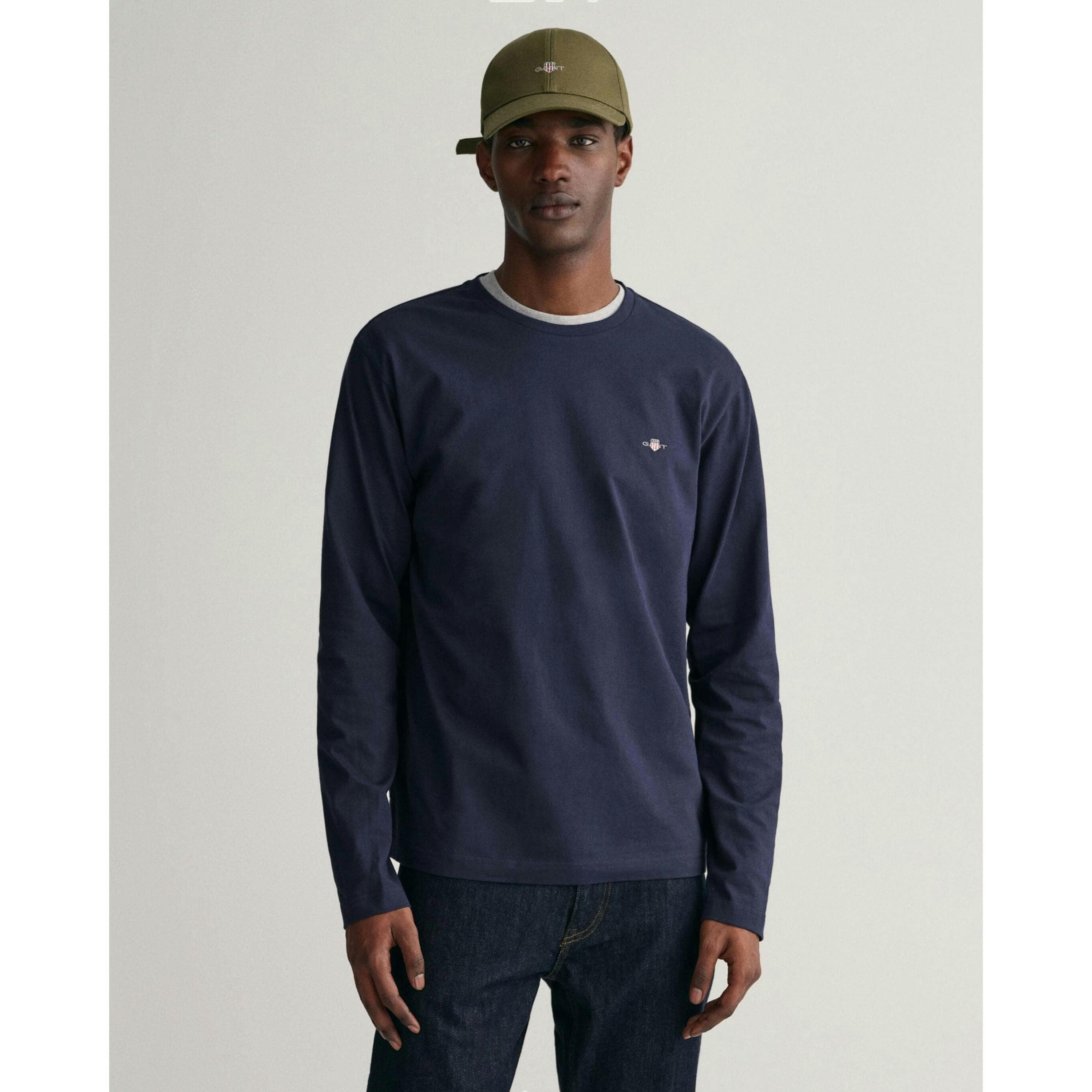 GANT Shield Logo T-Shirt  in Navy , view 1 of 4