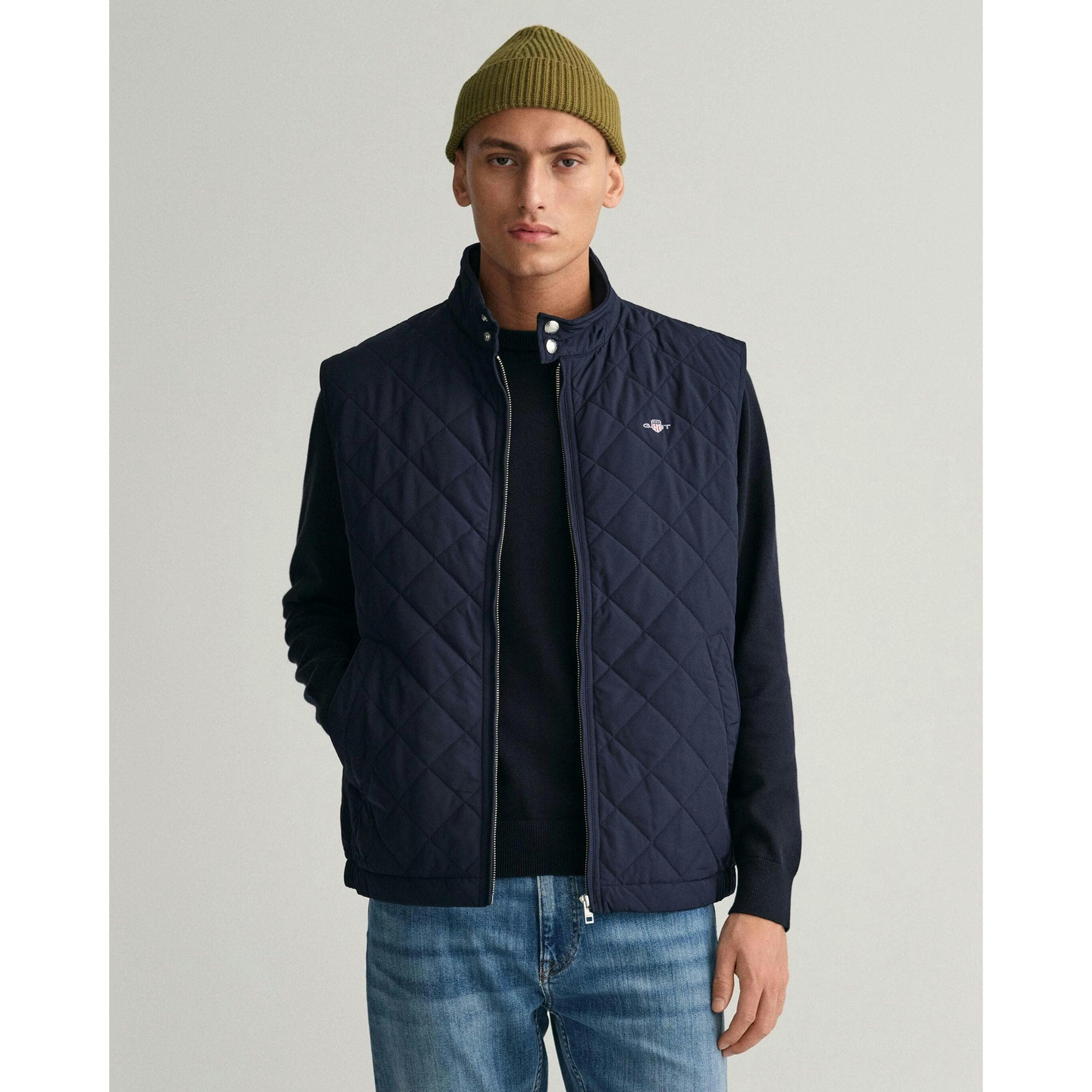 GANT Gilet  in Navy , view 1 of 6