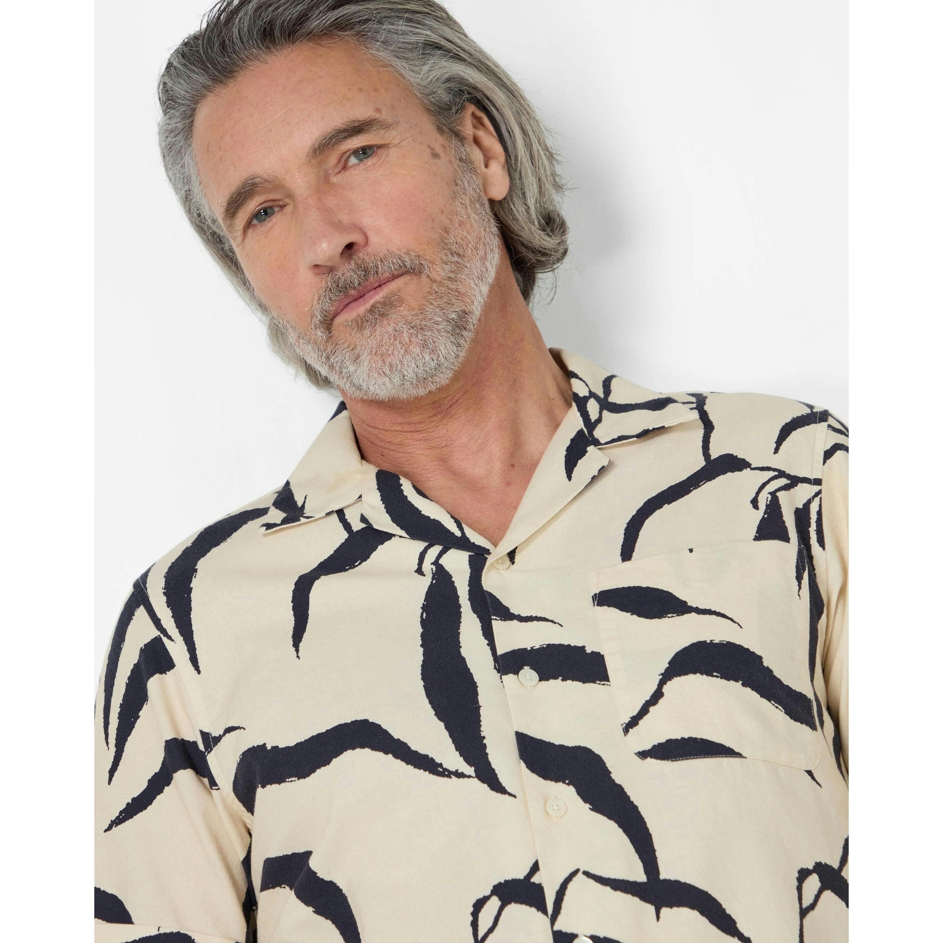 Oliver Sweeney Shirt  in Beige , view 3 of 3