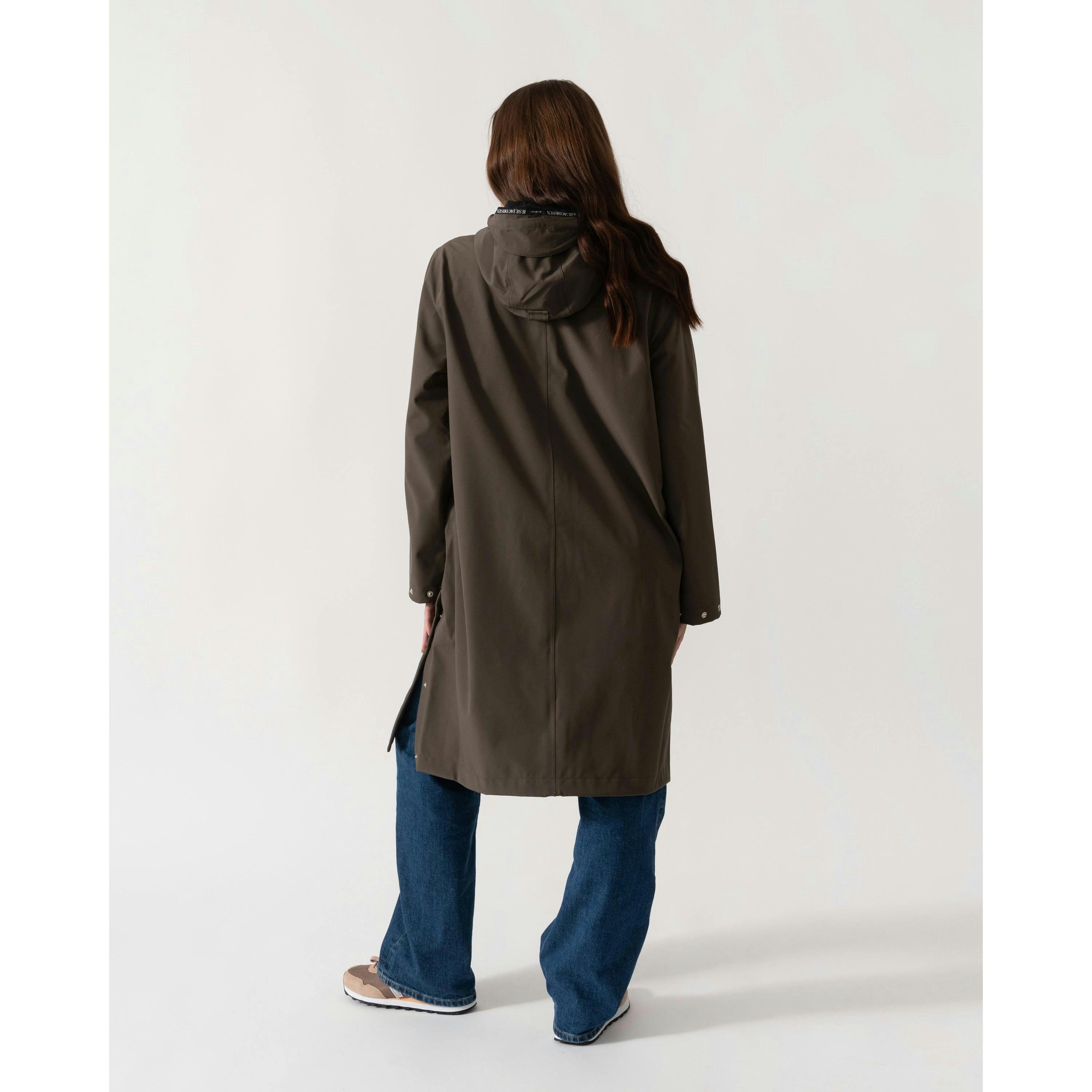 Isle Jacobsen Raincoat  in Green , view 2 of 6
