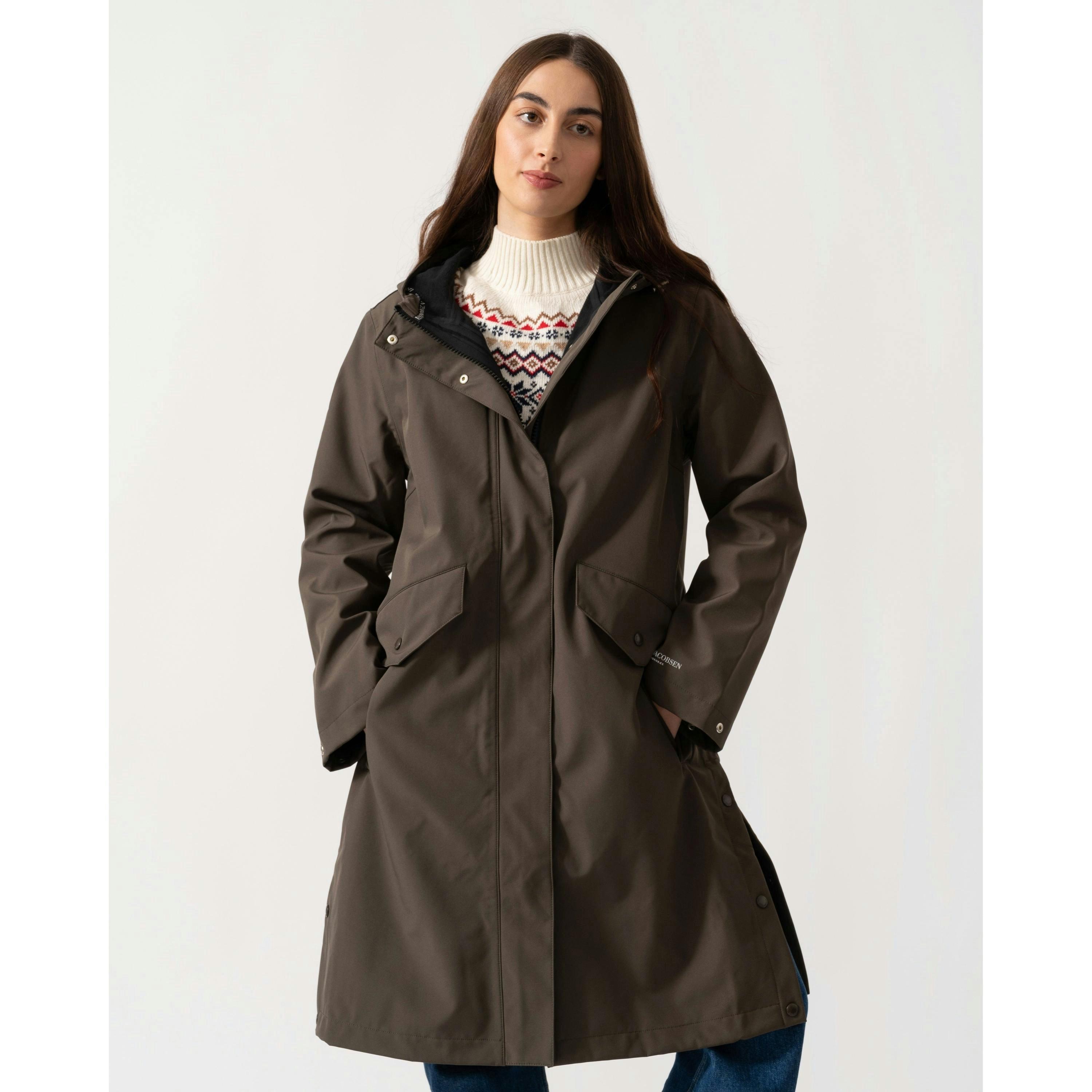 Isle Jacobsen Raincoat  in Green , view 4 of 6