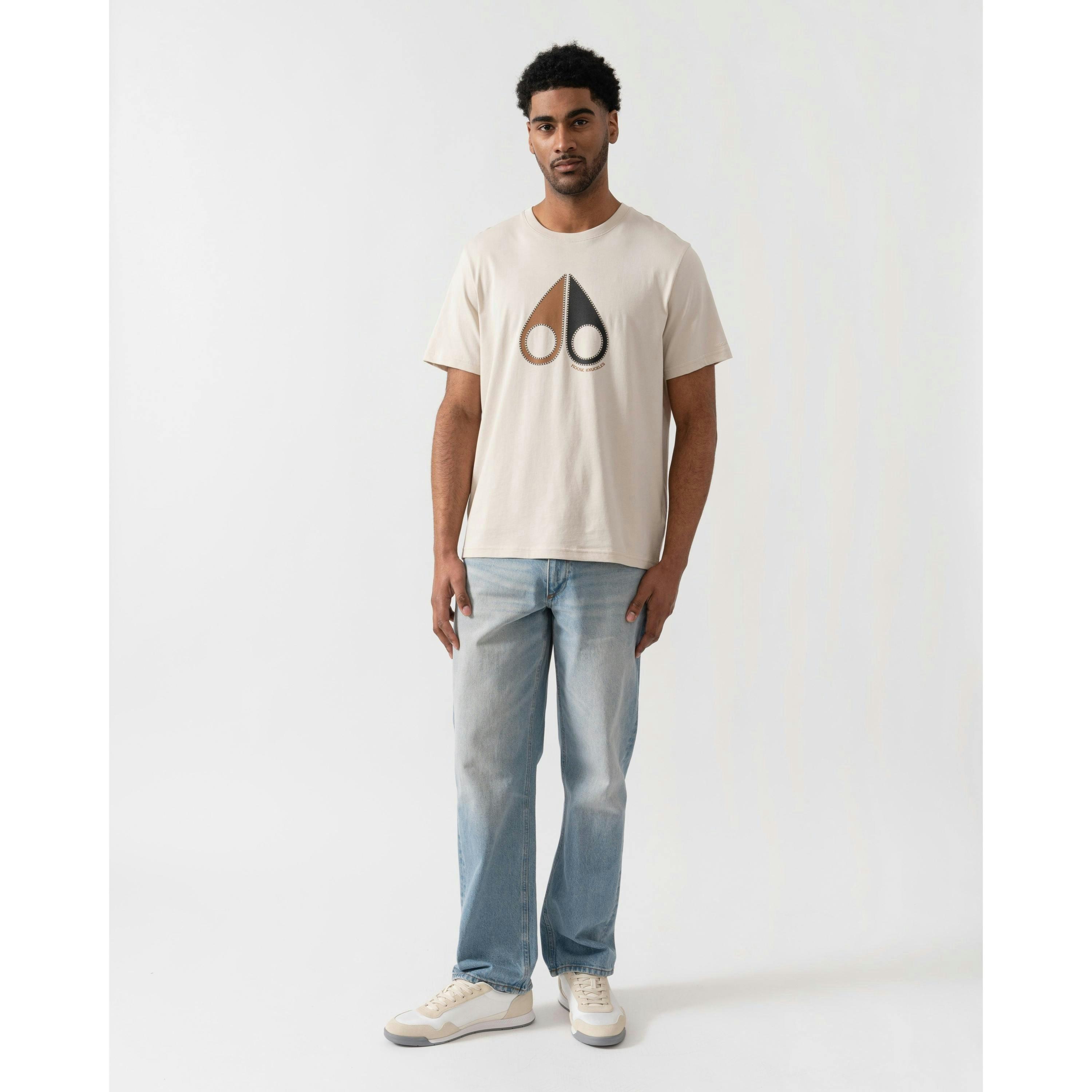 Moose Knuckles T-Shirt  in Beige , view 3 of 4