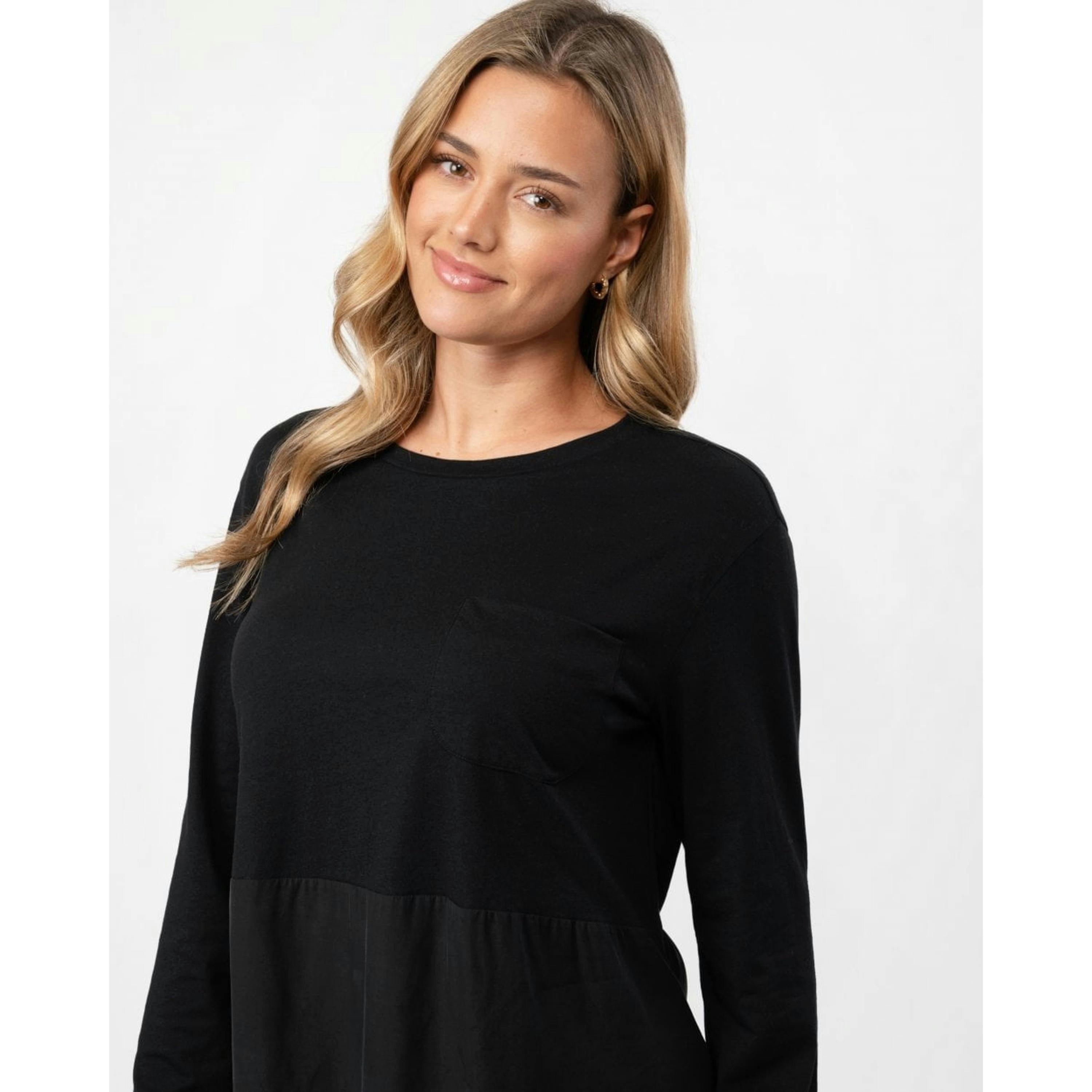 Woolrich T-Shirt  in Black , view 3 of 4