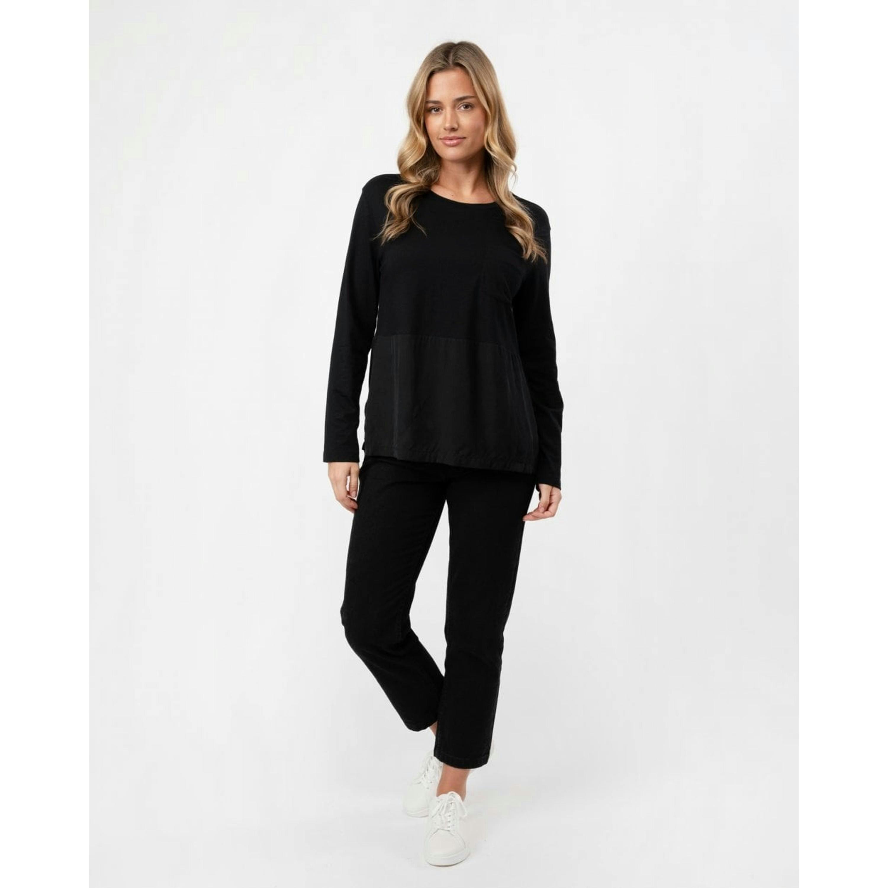Woolrich T-Shirt  in Black , view 4 of 4