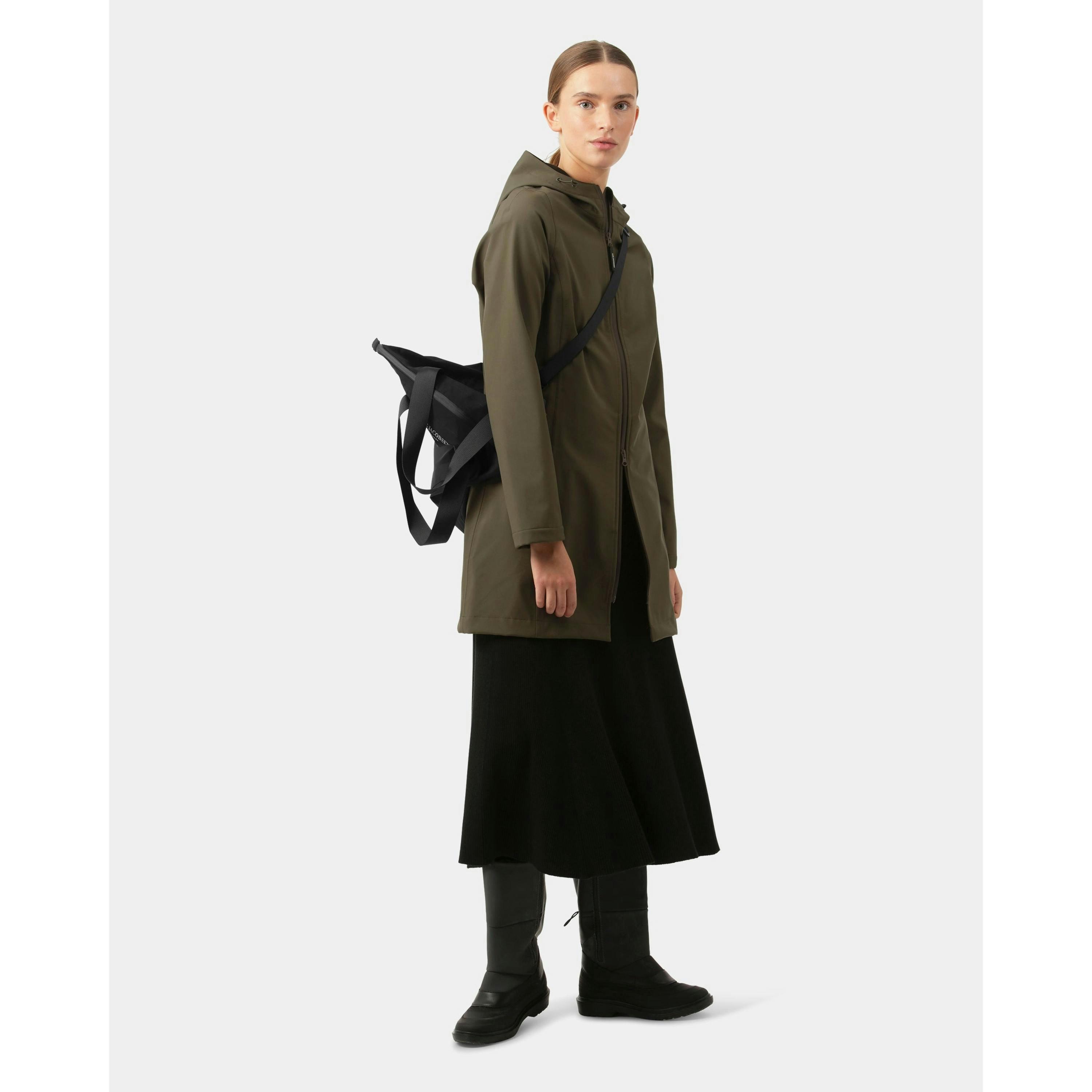 Isle Jacobsen Raincoat  in Green , view 3 of 6