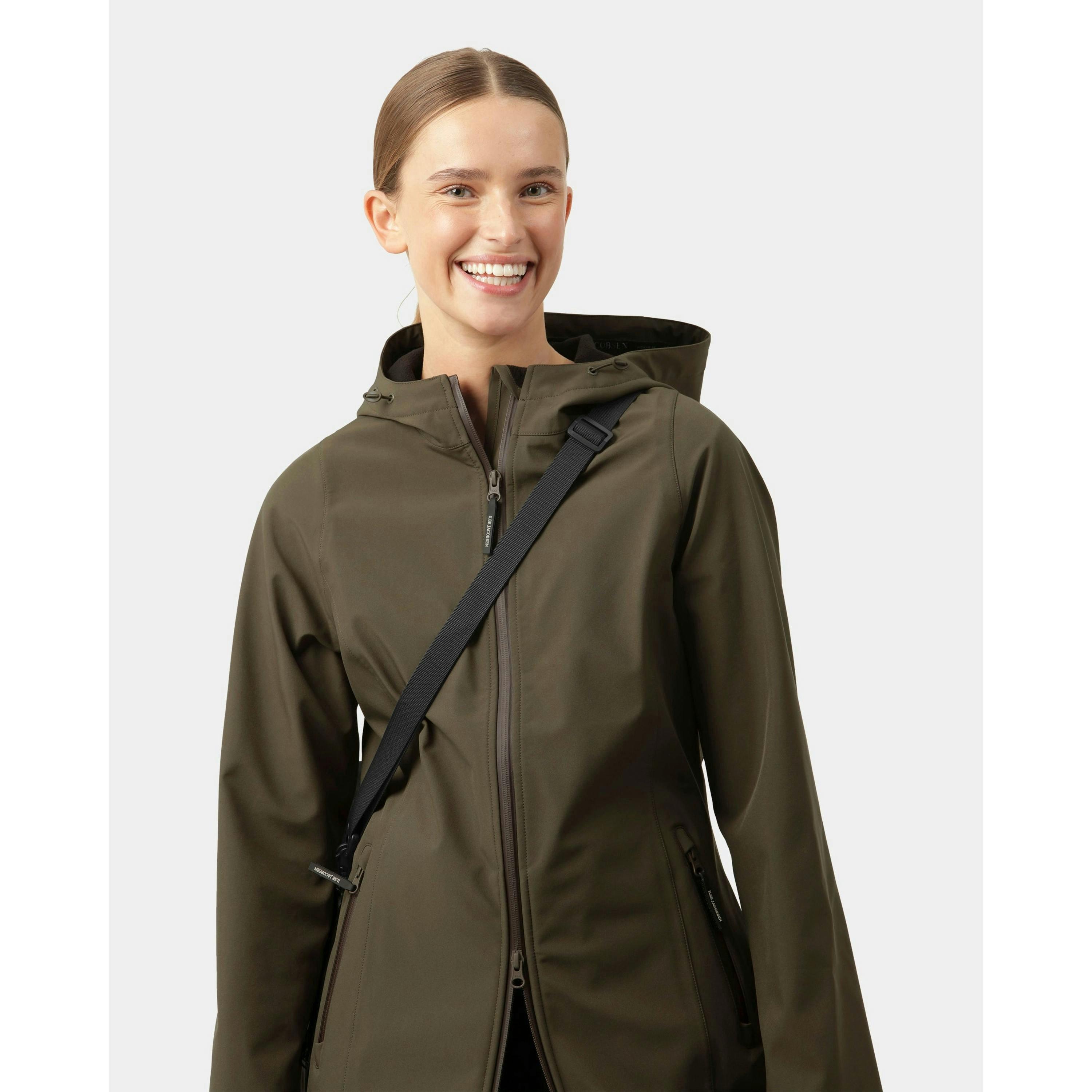 Isle Jacobsen Raincoat  in Green , view 4 of 6