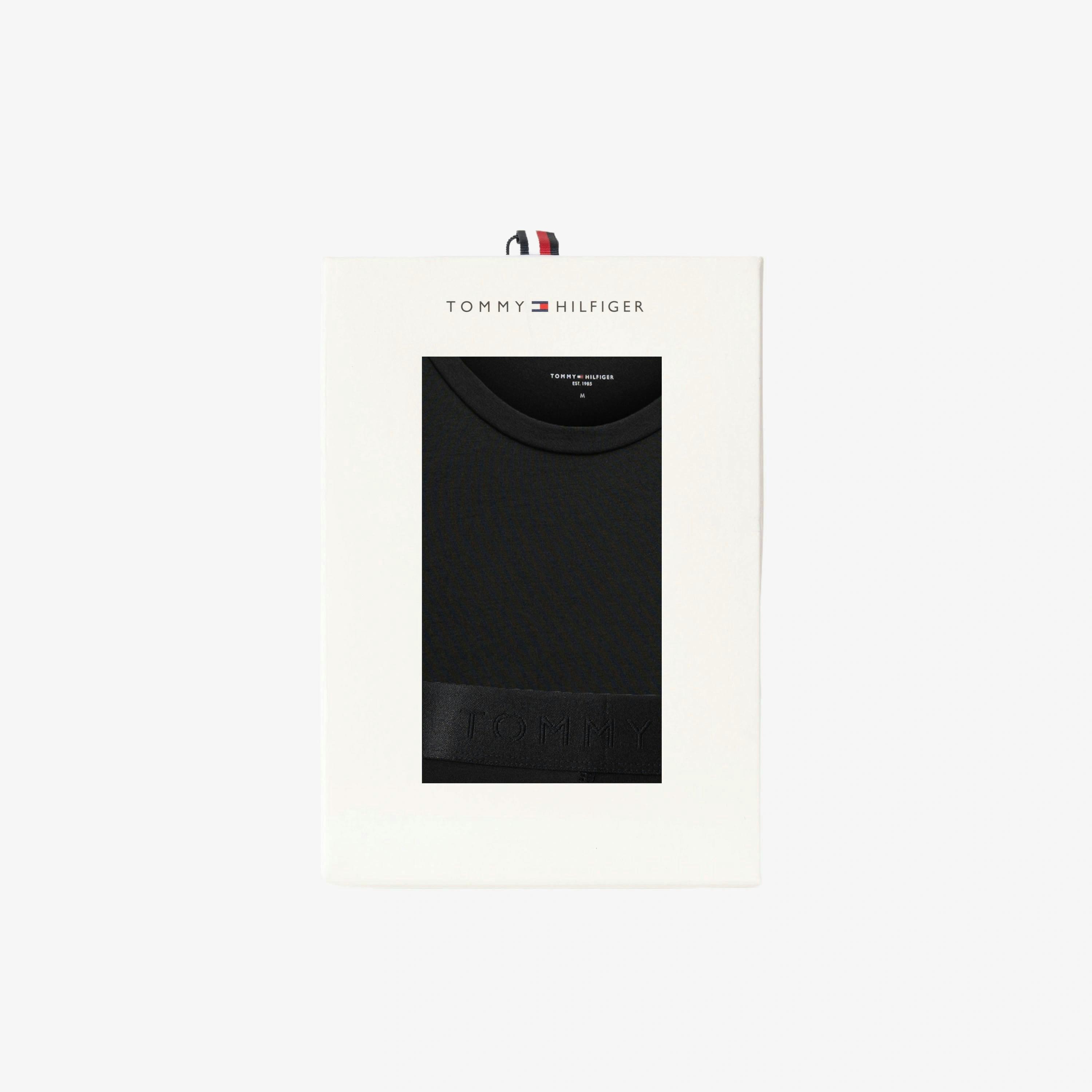 Tommy Hilfiger T-Shirt  in Black , view 2 of 4