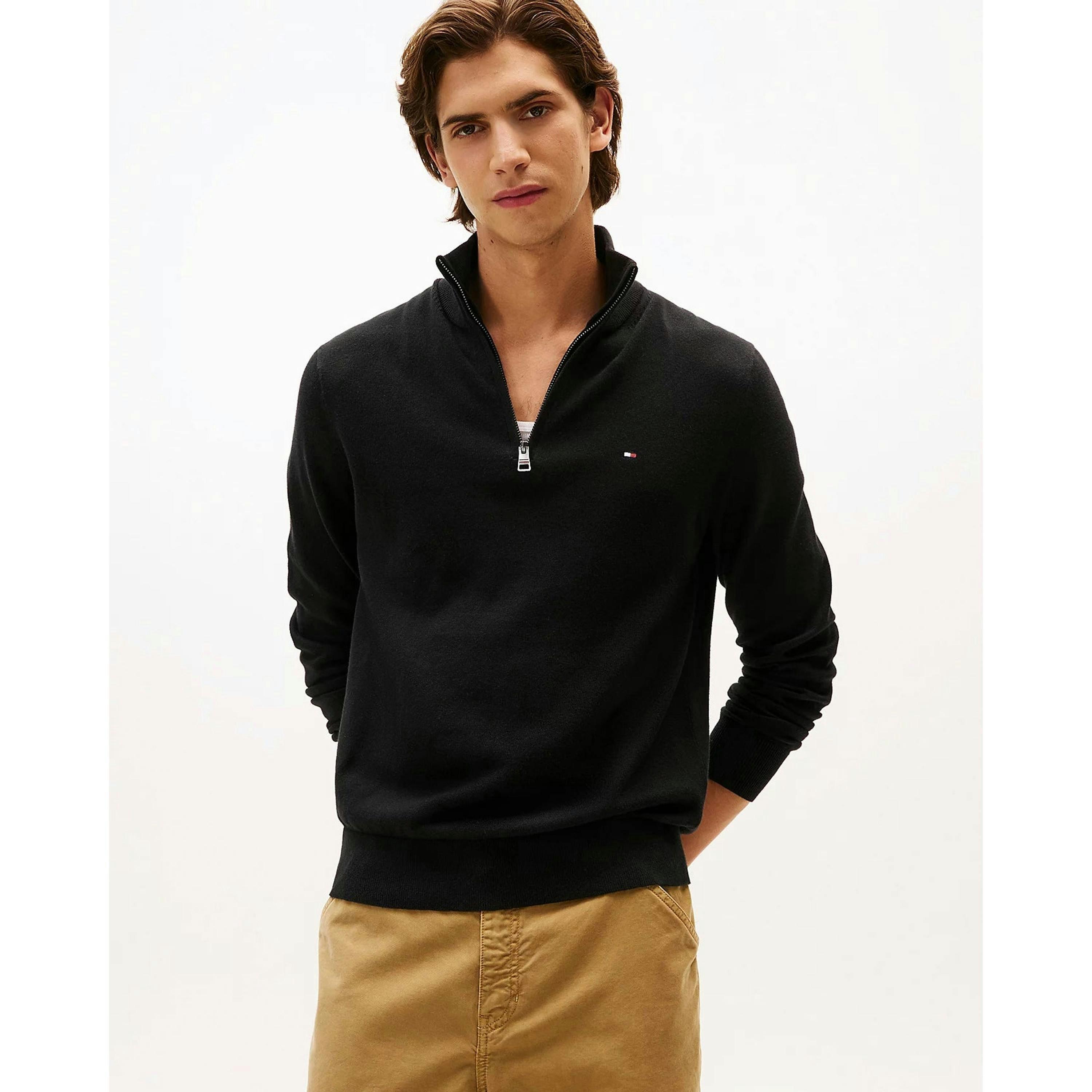 Tommy Hilfiger Sweatshirt  in Black , view 1 of 5
