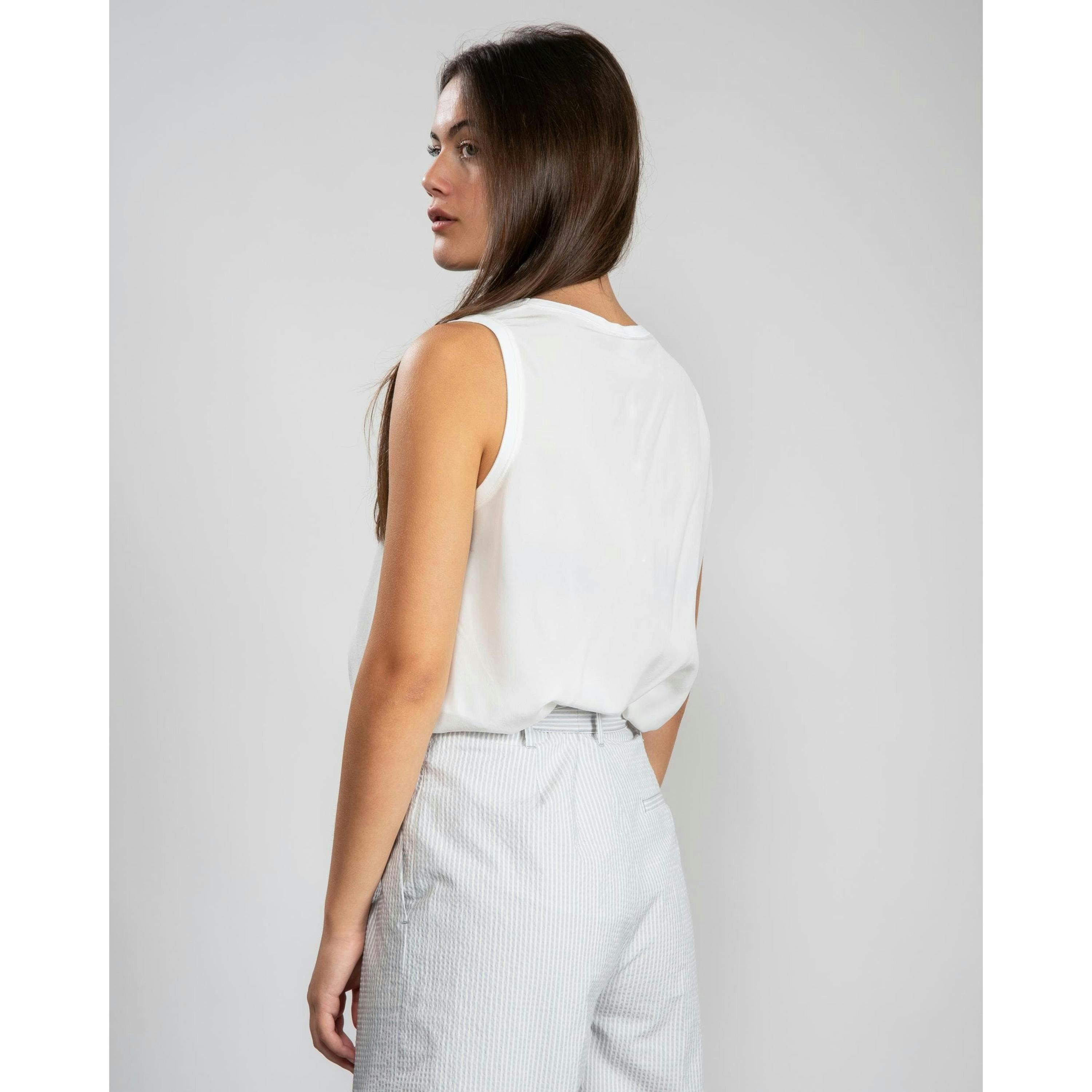 Hugo Boss Top  in White , view 2 of 4