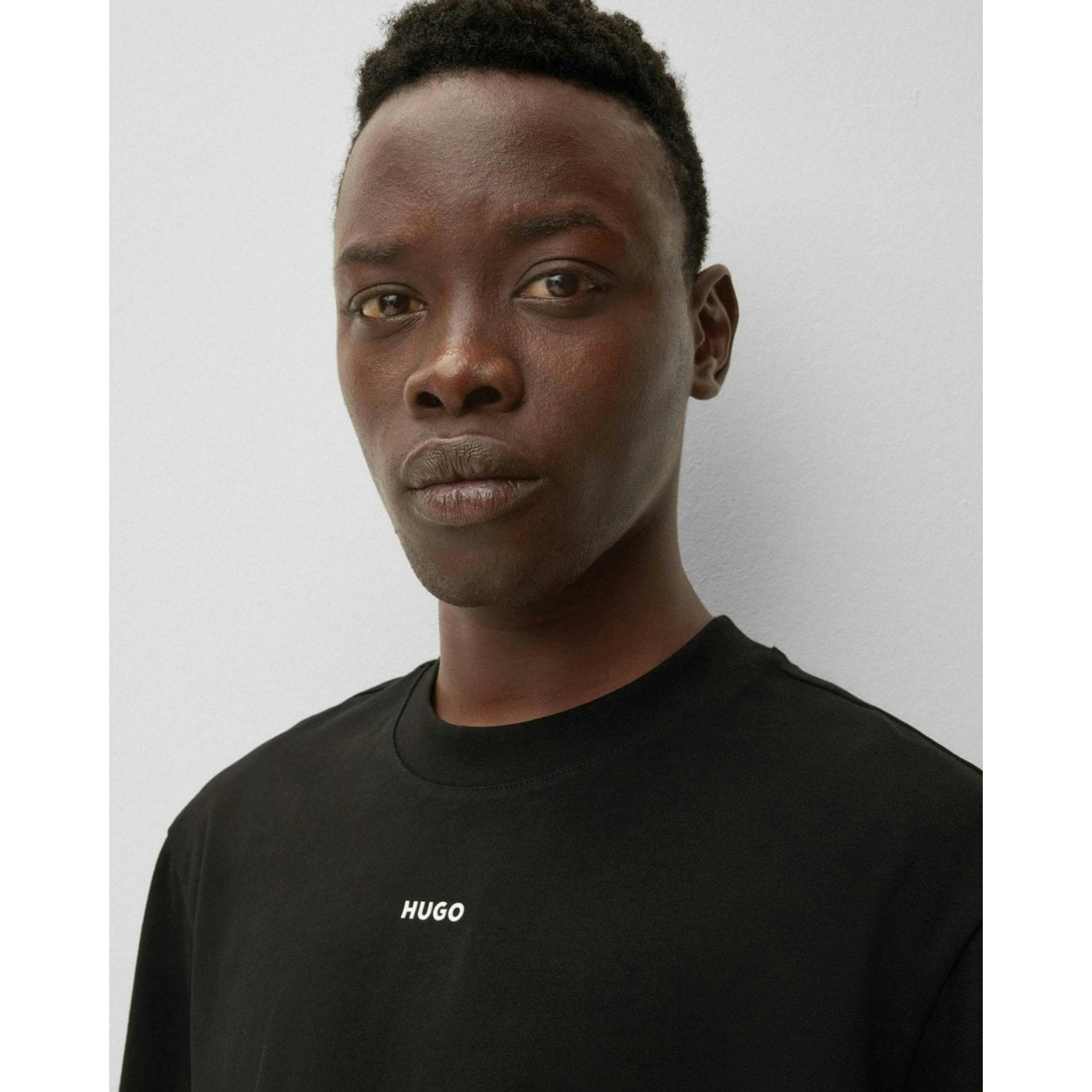 Hugo Boss T-Shirt  in Black , view 3 of 4