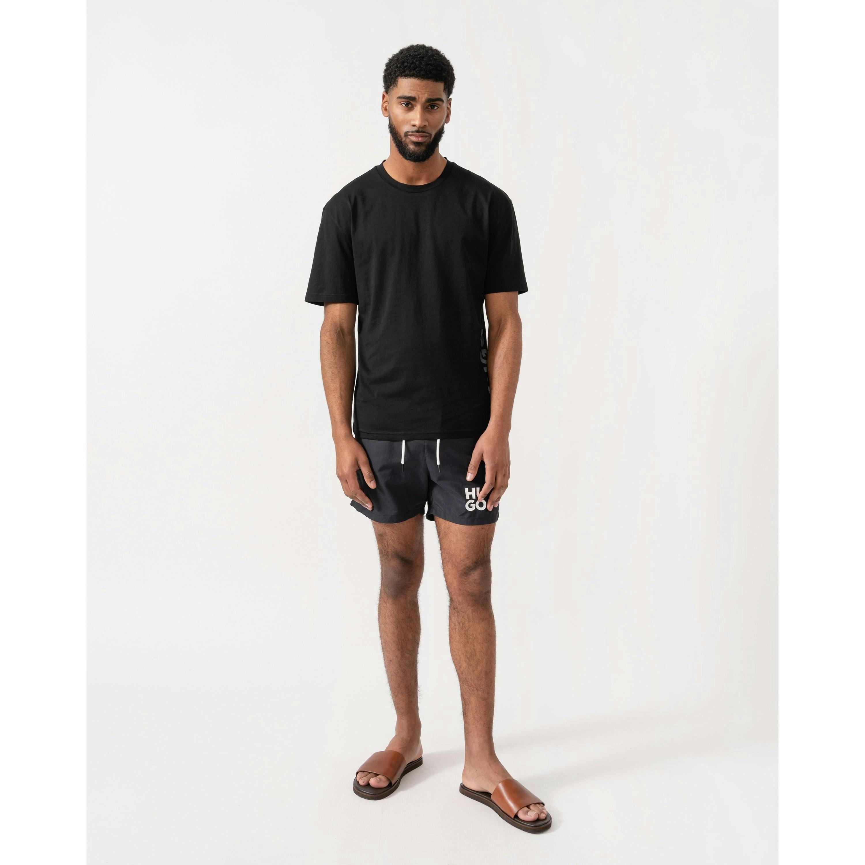 Hugo Boss T-Shirt  in Black , view 1 of 4