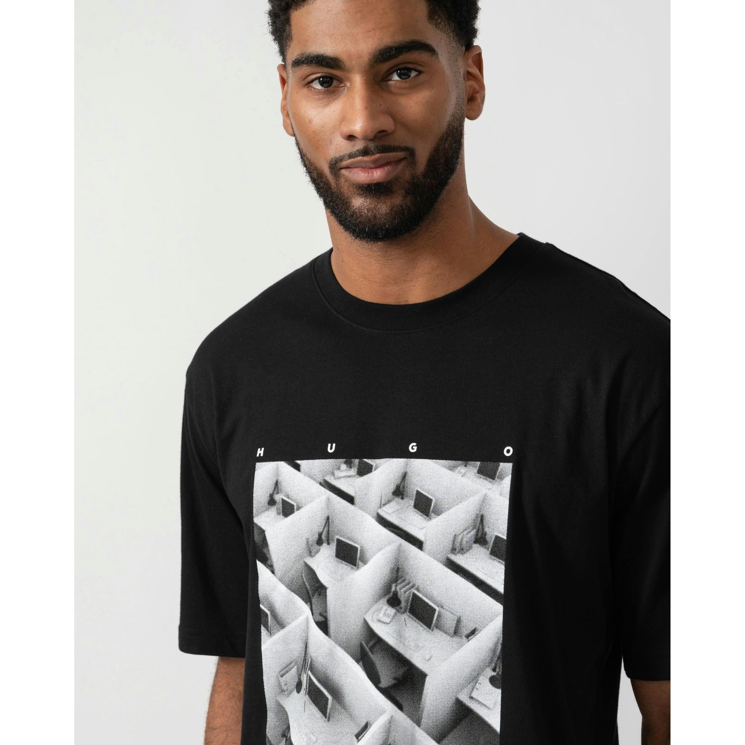 Hugo Boss Printed-Artwork T-Shirt  in Black , view 3 of 4
