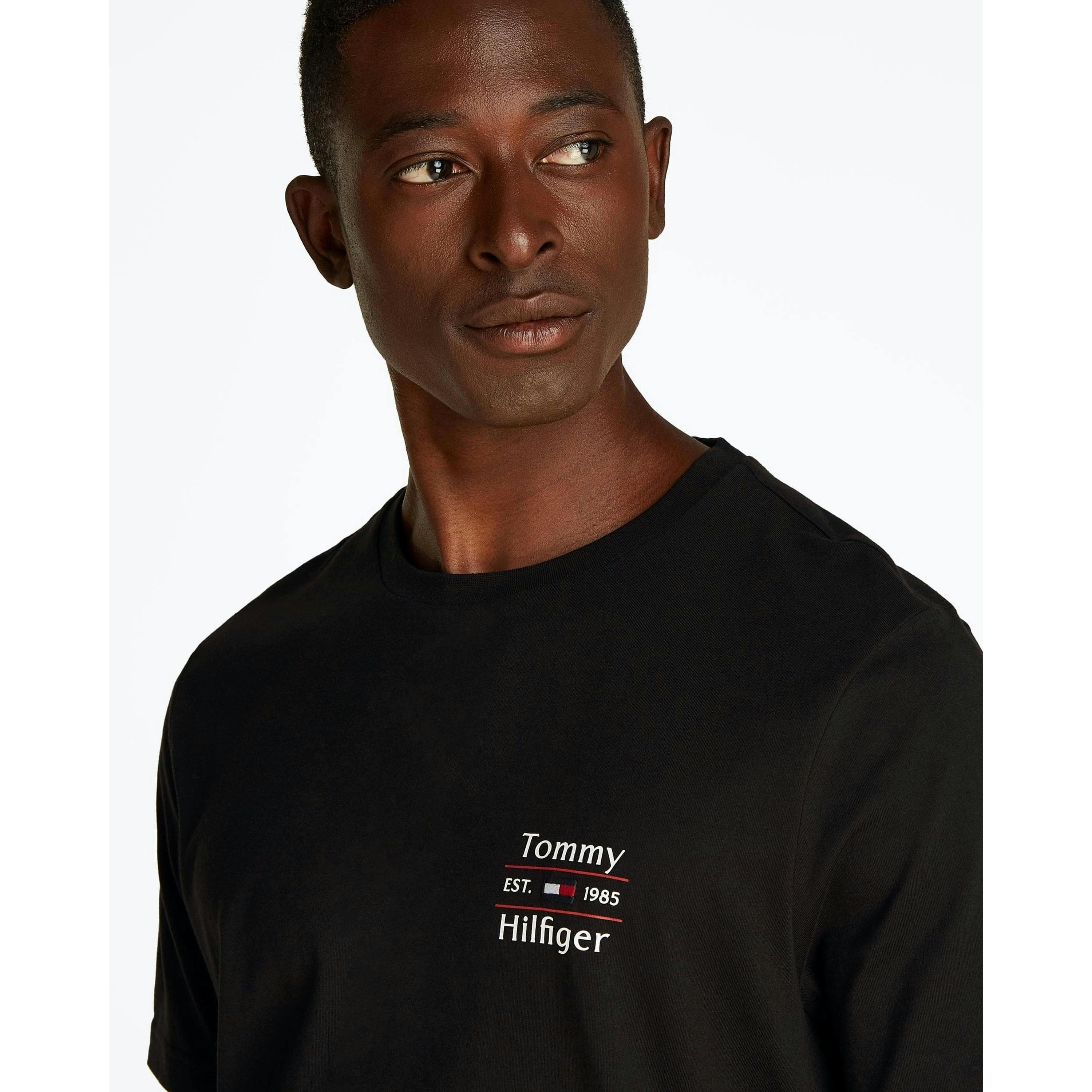 Tommy Hilfiger T-Shirt  in Black , view 4 of 6