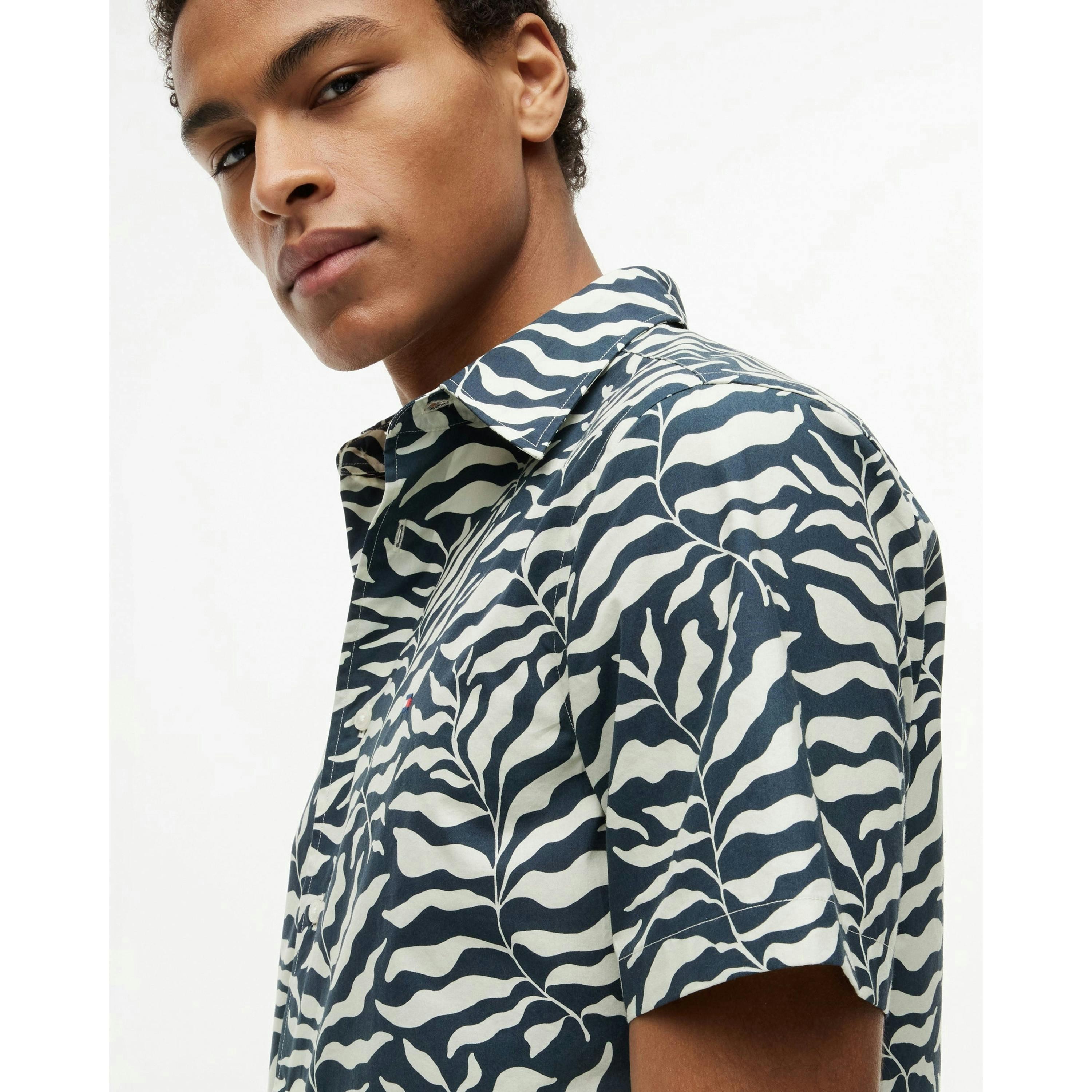 Tommy Hilfiger Shirt  in Grey , view 3 of 5
