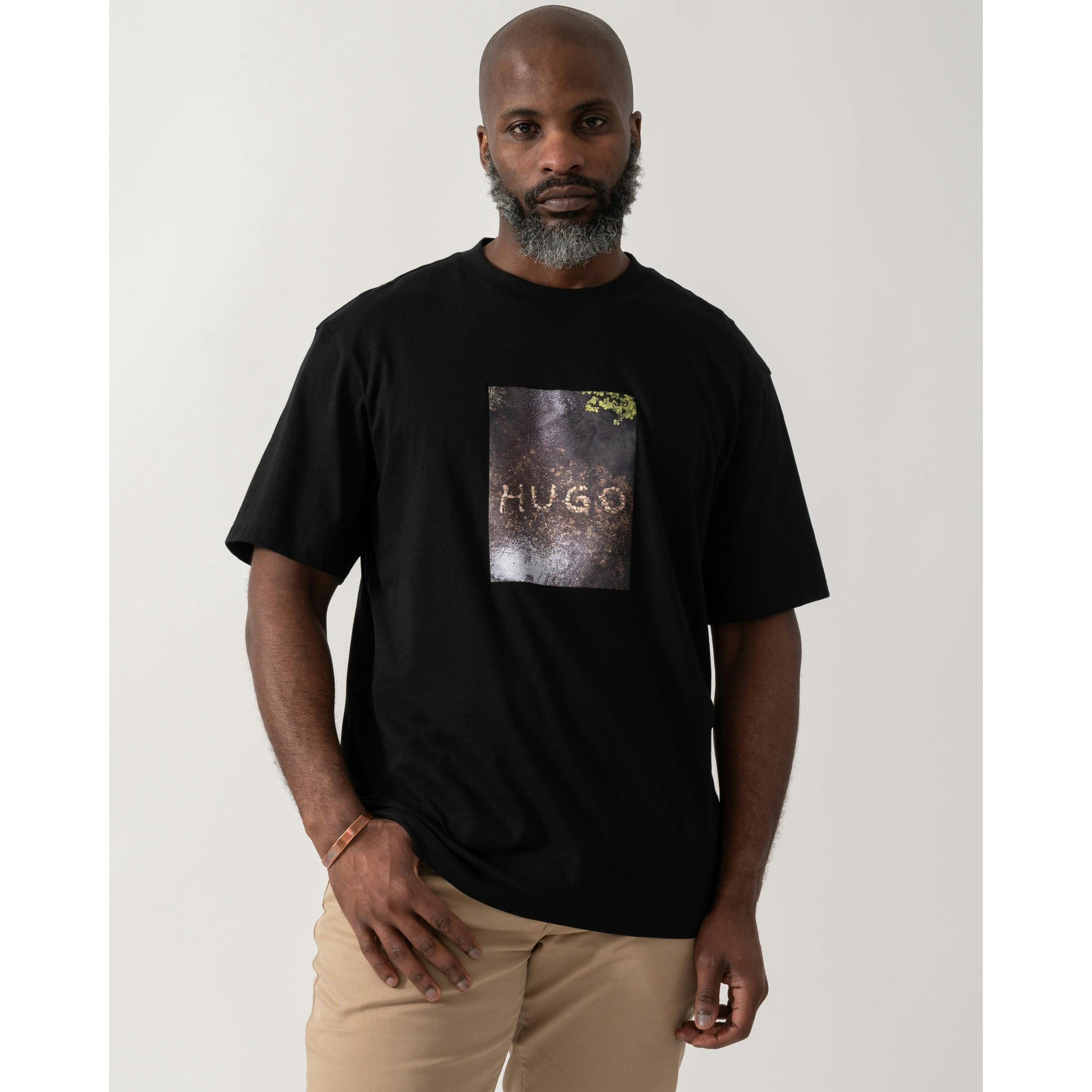 Hugo Boss T-Shirt  in Black , view 1 of 4