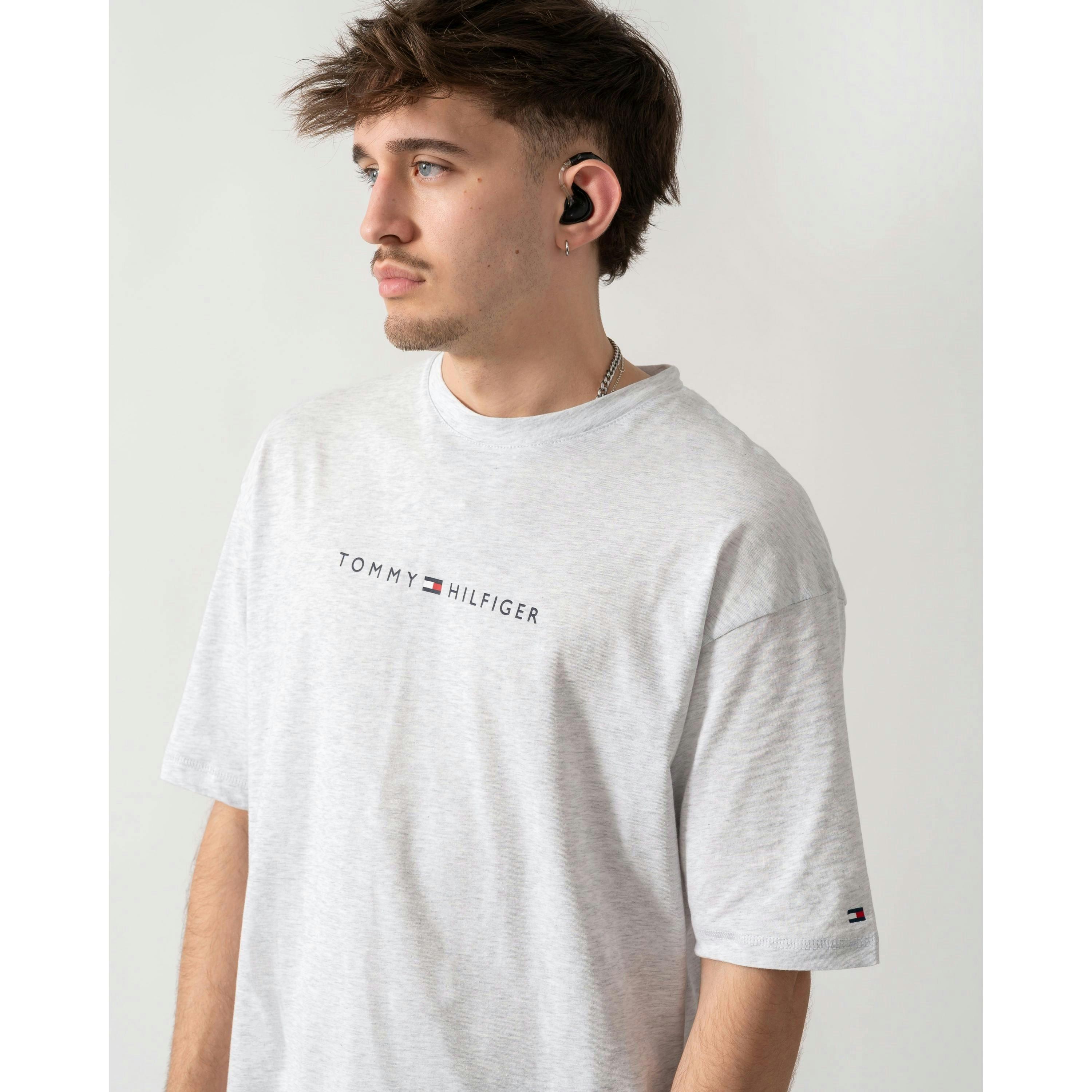 Tommy Hilfiger Logo T-Shirt  in Grey , view 4 of 4