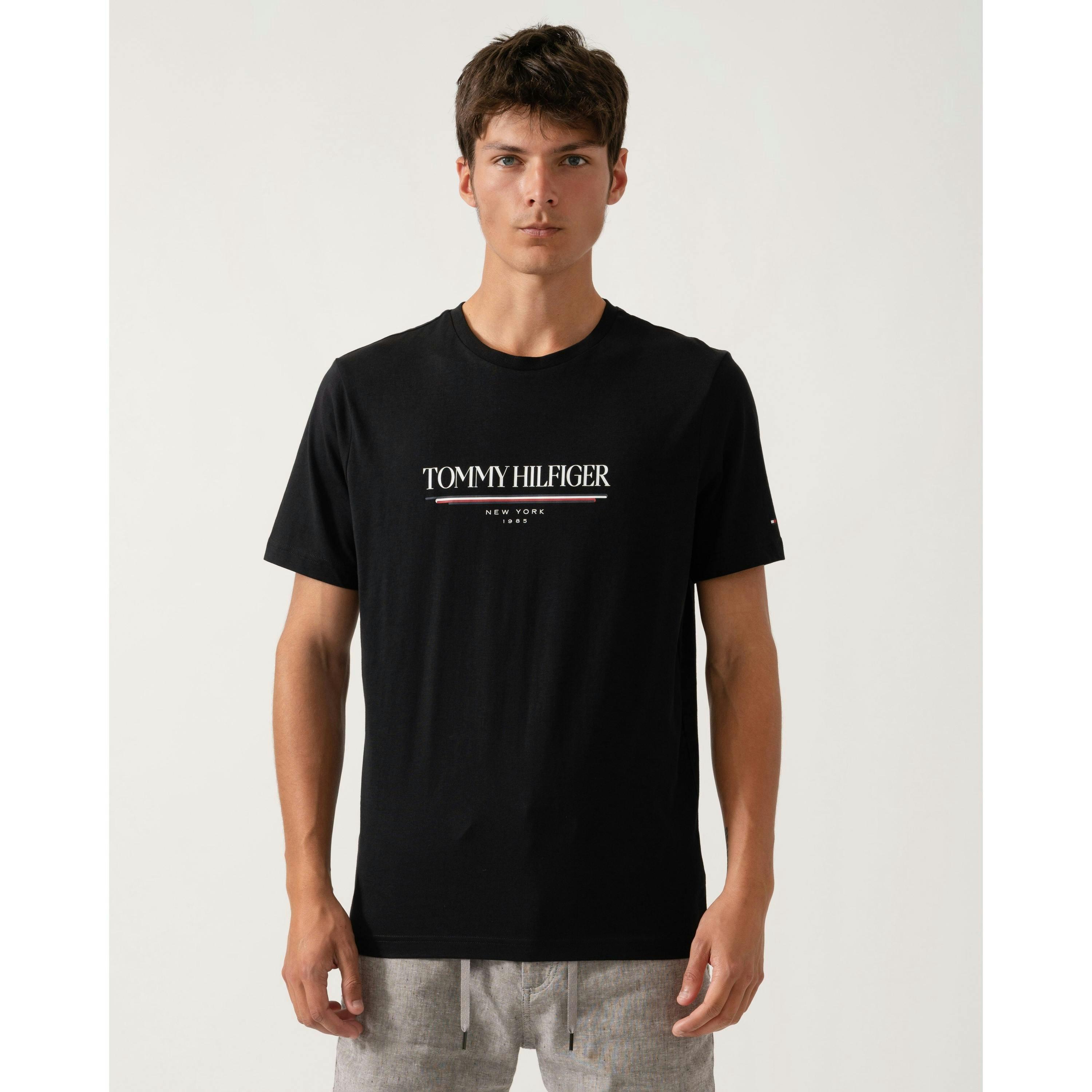 Tommy Hilfiger T-Shirt  in Black , view 1 of 4
