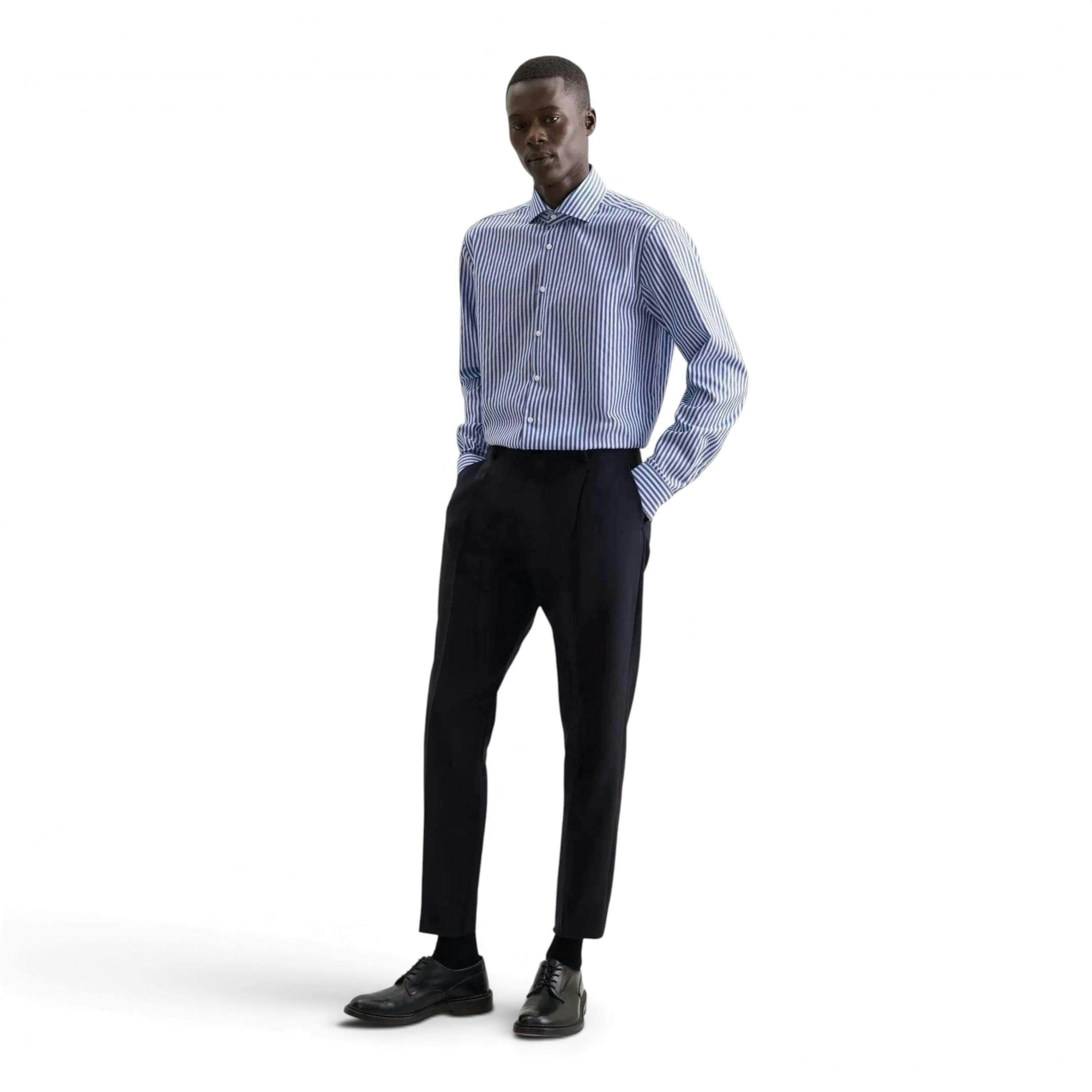 Seidensticker Regular Fit No Iron Spread Kent Structured Stripe Business Shirt Dark Blue , view 5 of 6