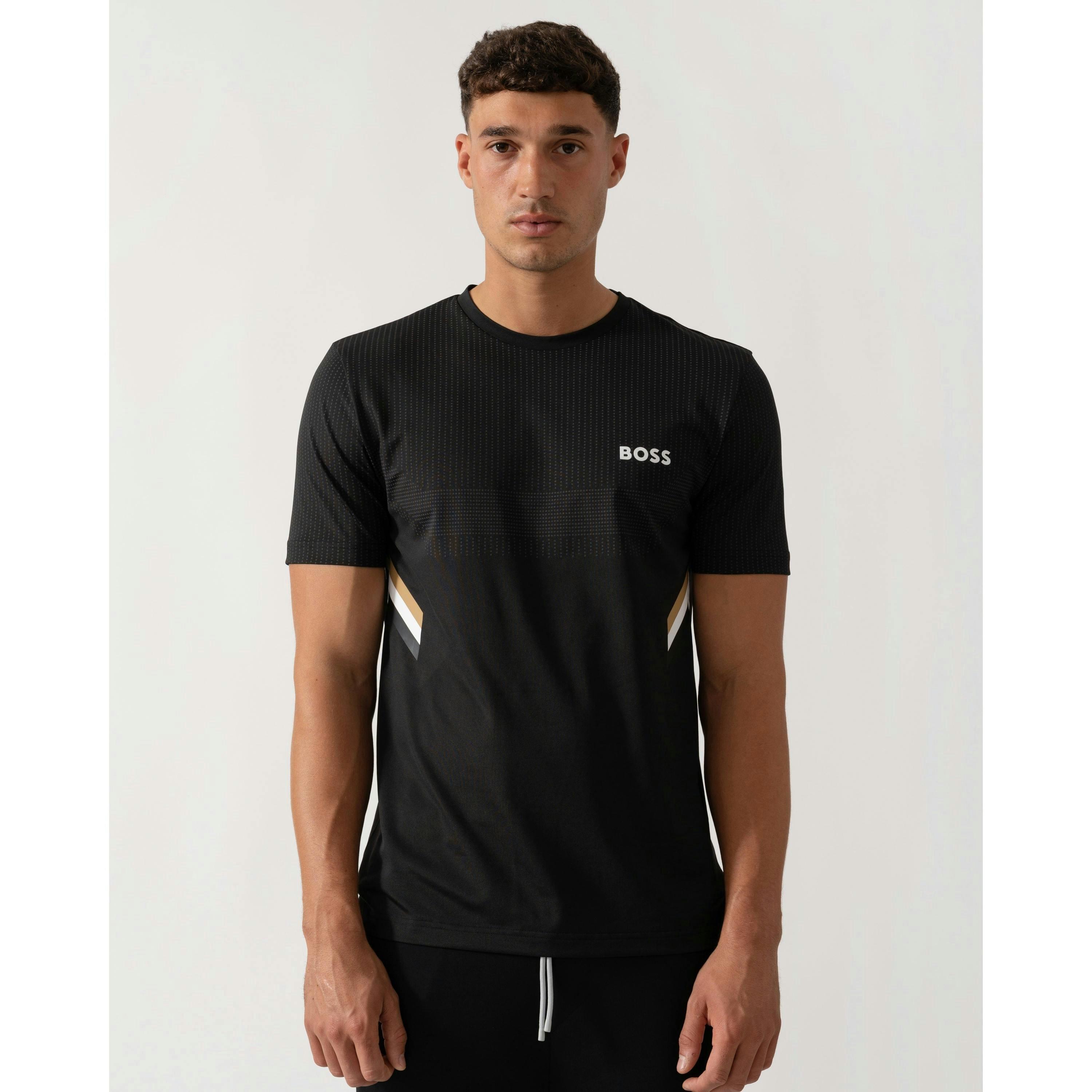 Hugo Boss T-Shirt  in Black , view 1 of 4