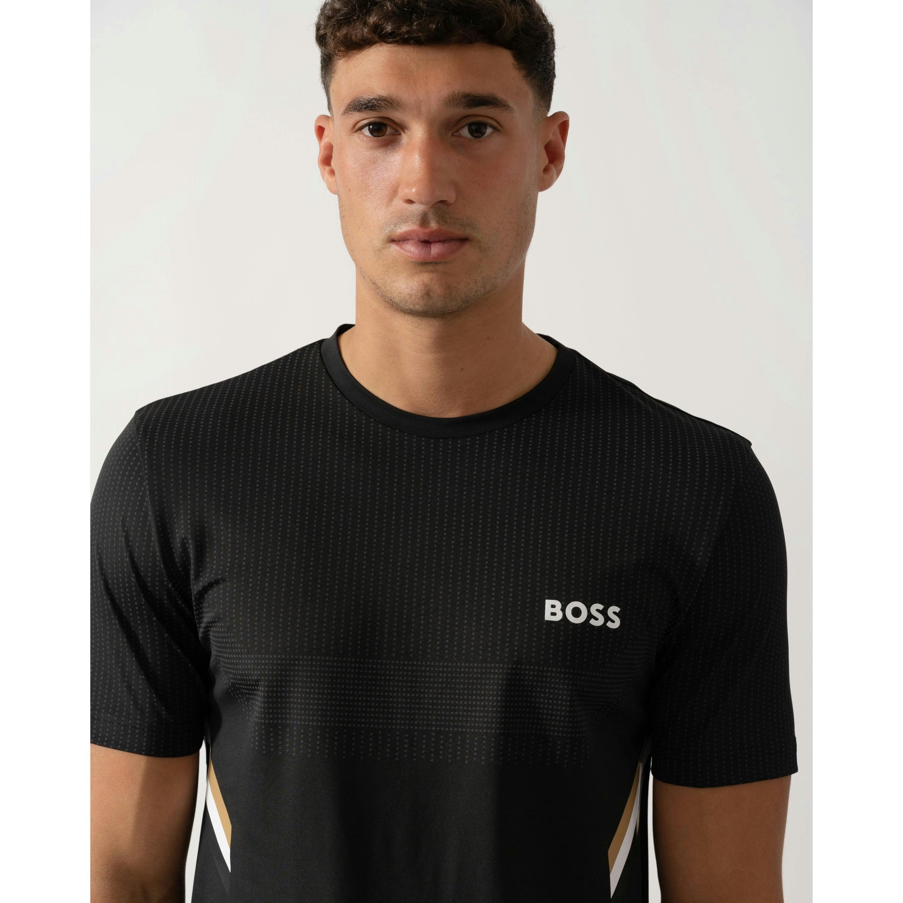 Hugo Boss T-Shirt  in Black , view 3 of 4