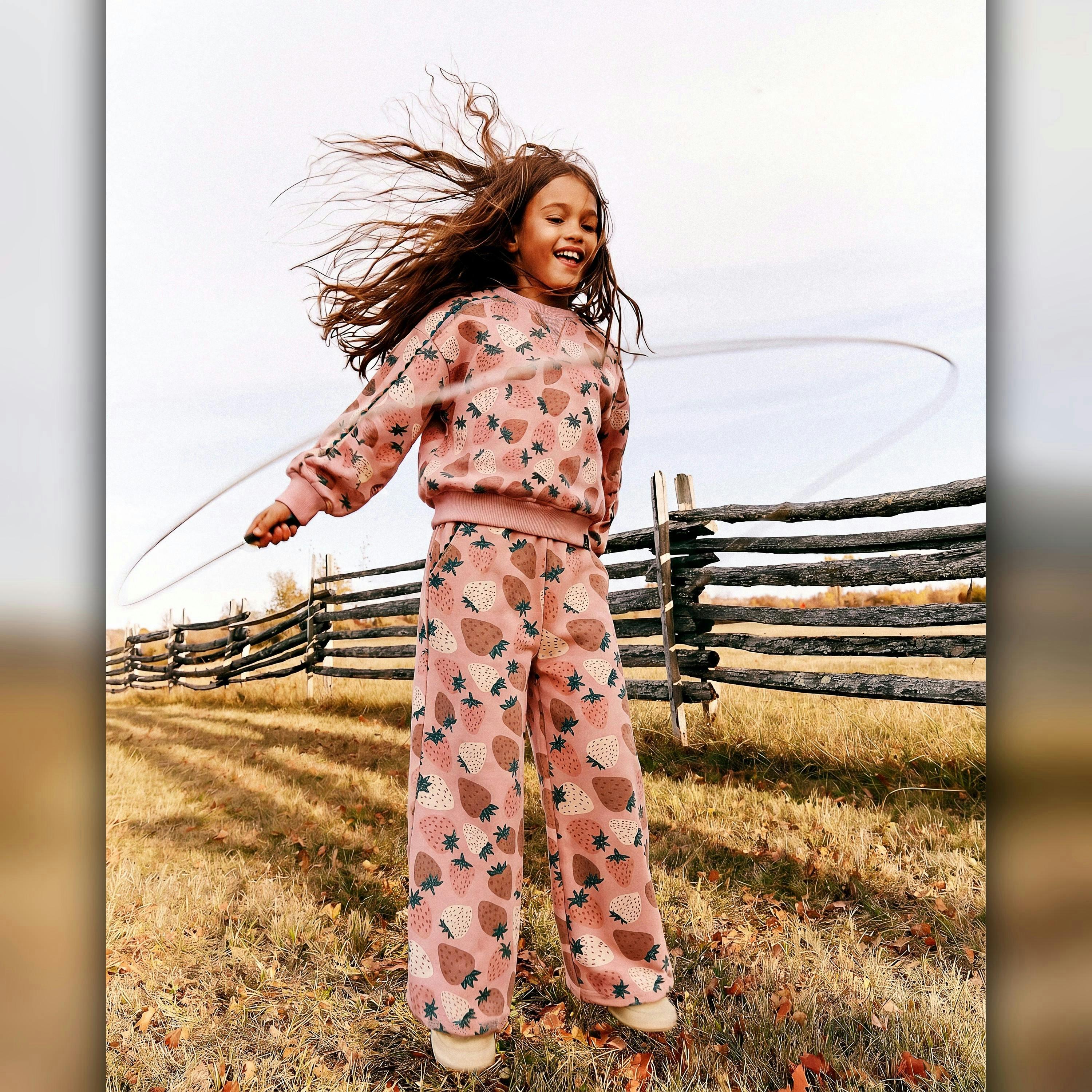 Sweatshirt Pink Strawberry Print , view 6 of 6