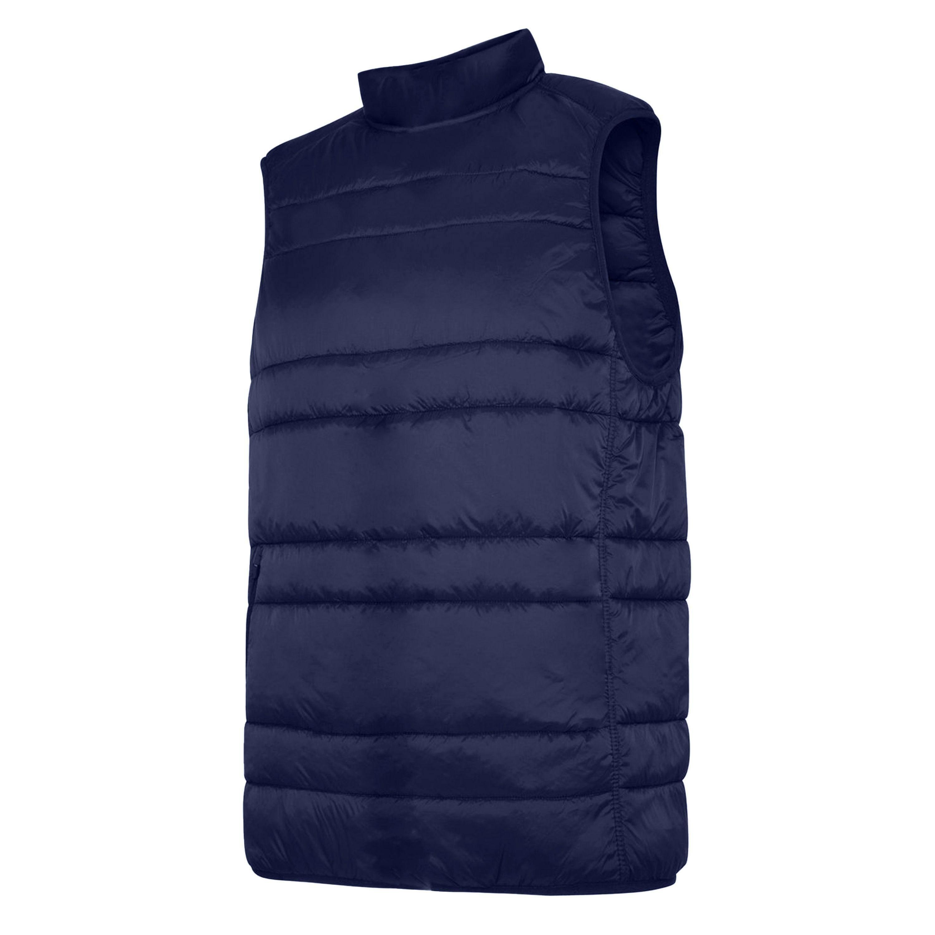 Umbro Mens Club Essential Gilet , view 2 of 3