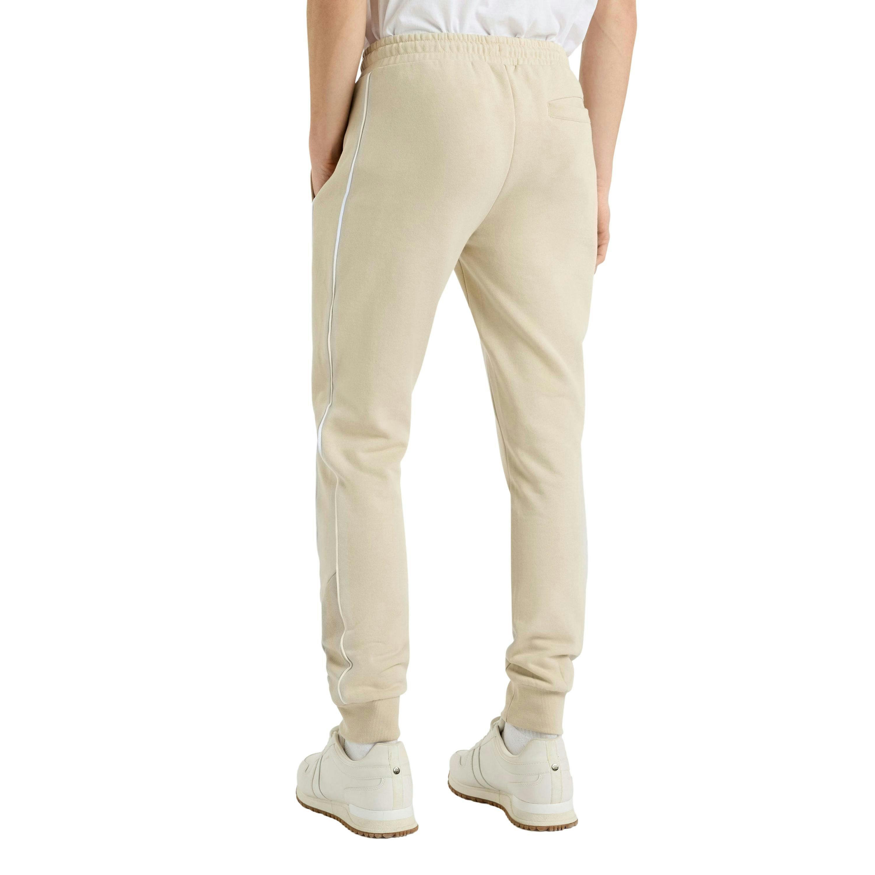 Umbro Mens Panelled Jogging Bottoms , view 2 of 3