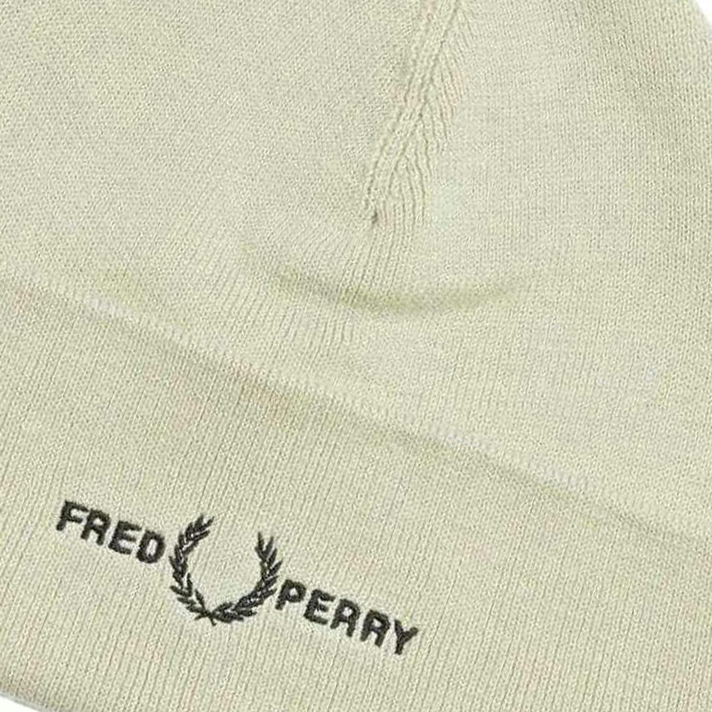 Fred Perry Unisex Adult Graphic Logo Beanie , view 3 of 4